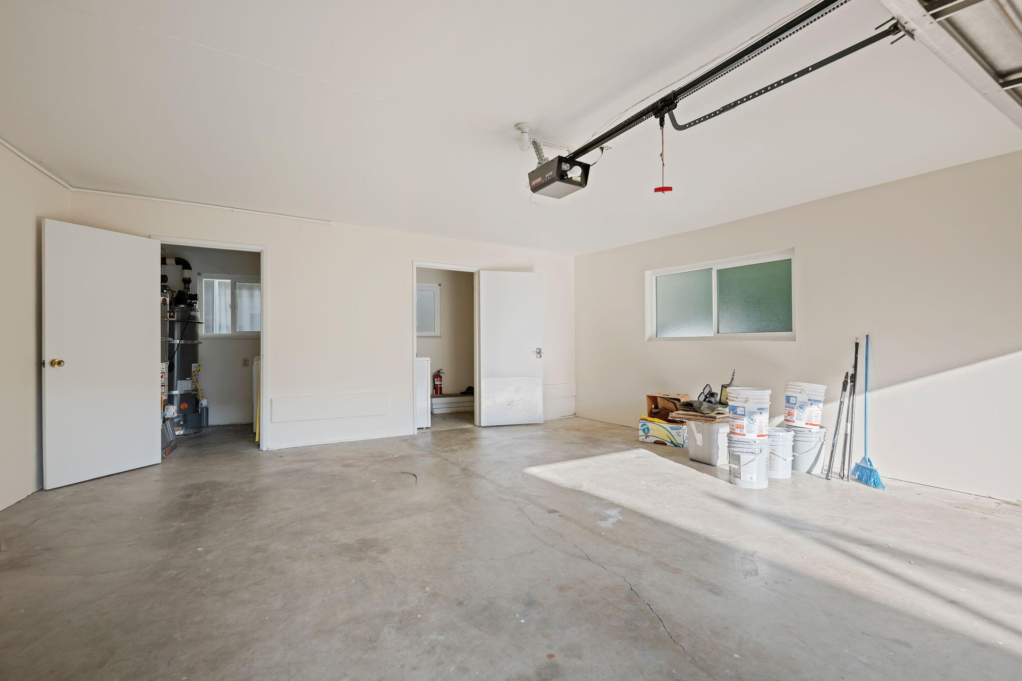 Santa Barbara, California 93105, United States, ,Residential,Active,200066