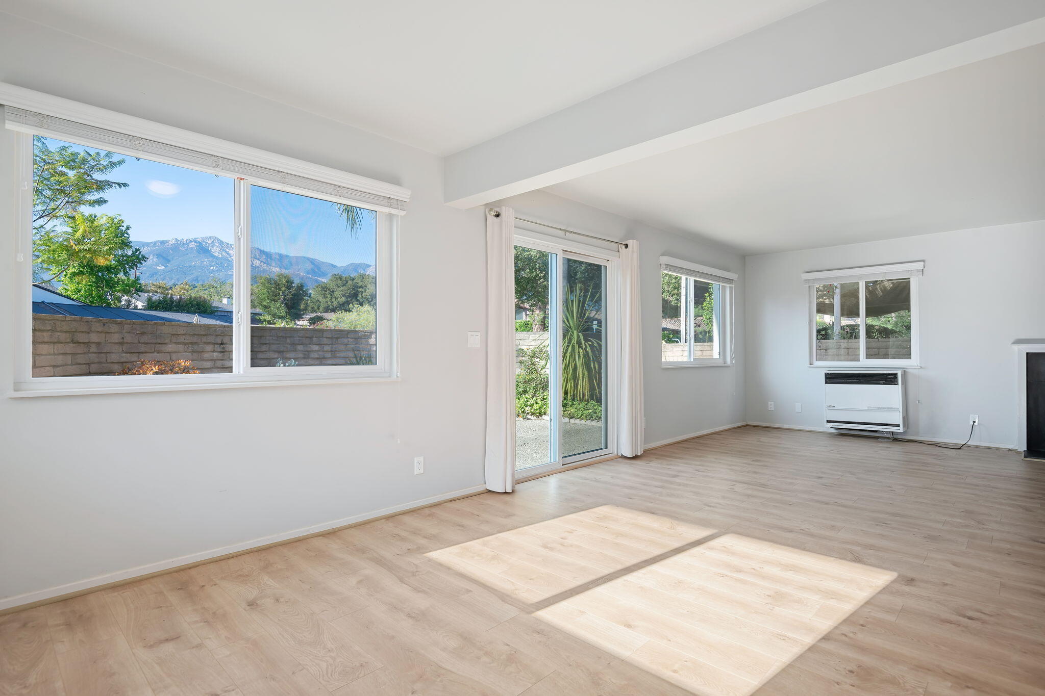 Santa Barbara, California 93105, United States, ,Residential,Active,200066