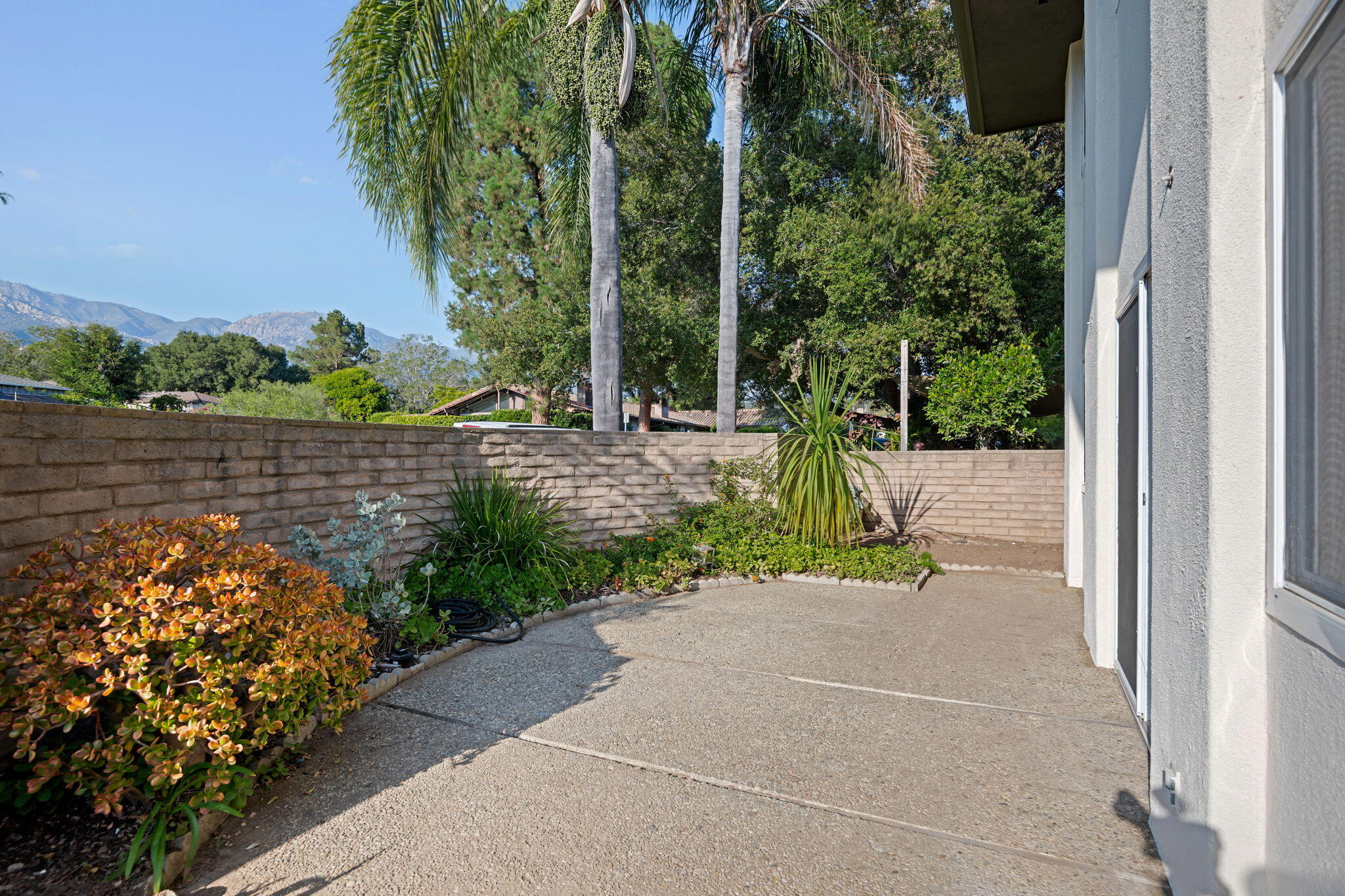 Santa Barbara, California 93105, United States, ,Residential,Active,200066