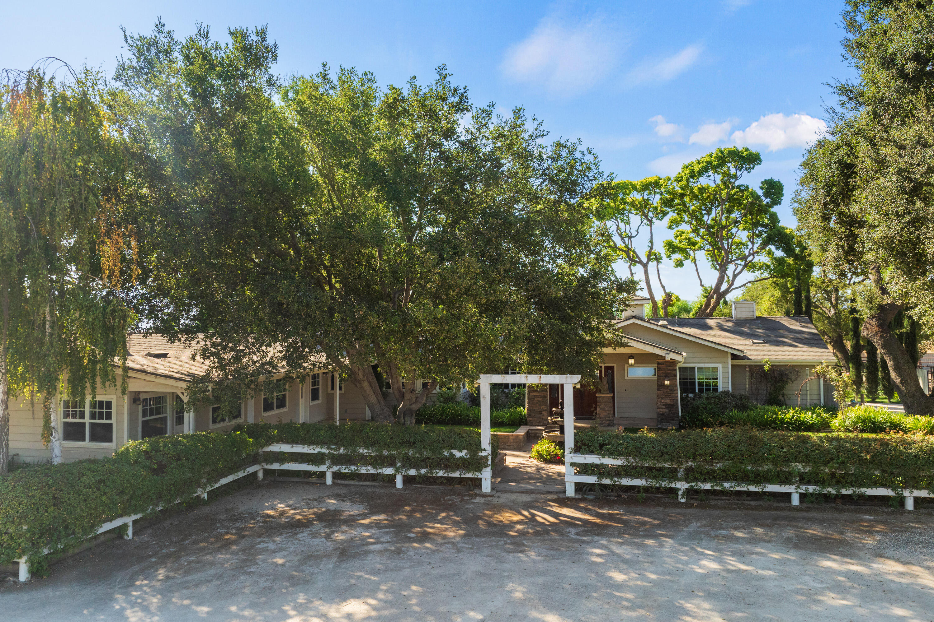 Santa Ynez, California 93460, United States, 4 Bedrooms Bedrooms, ,3 BathroomsBathrooms,Residential,Pending,38698