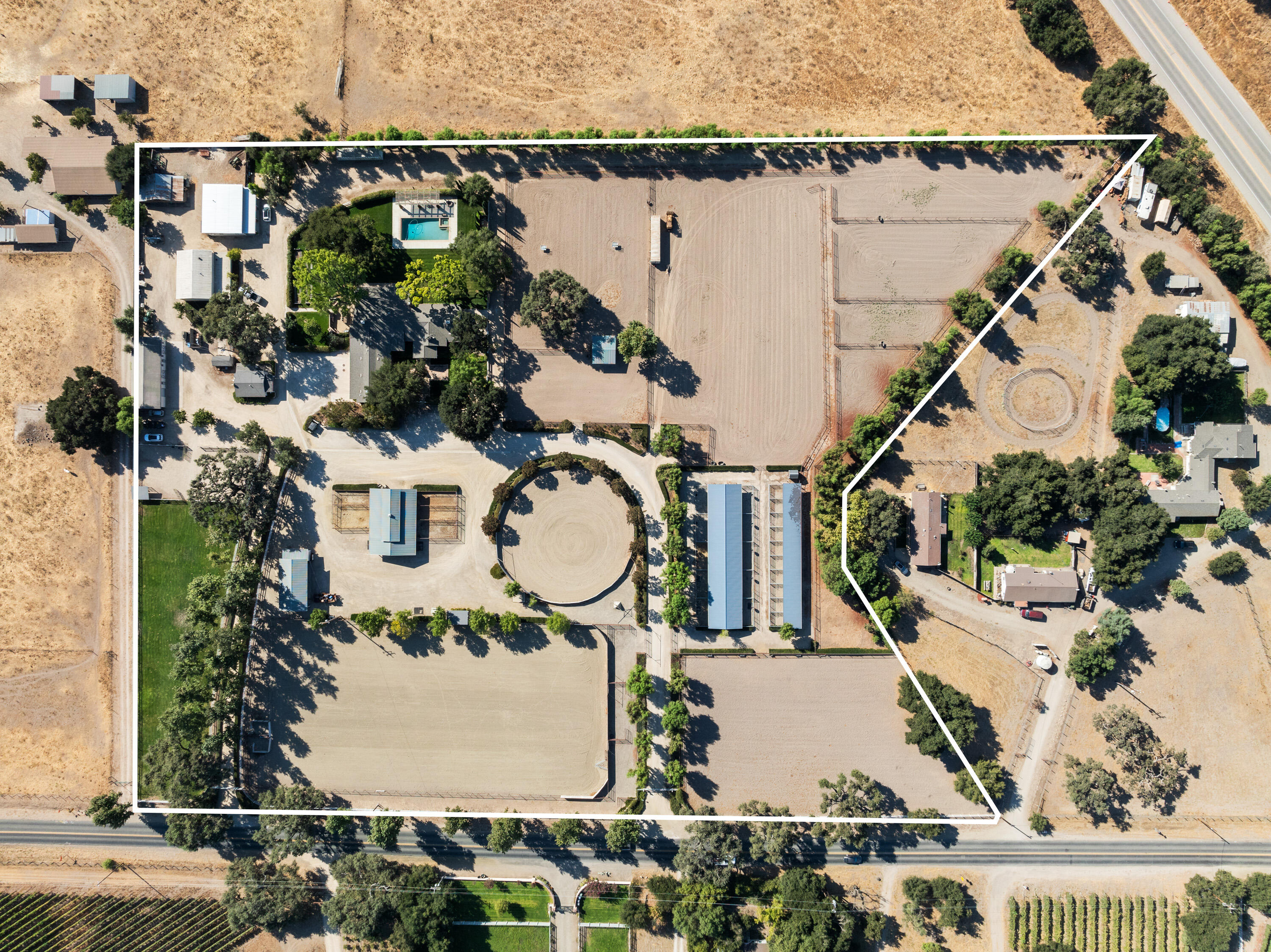 Santa Ynez, California 93460, United States, 4 Bedrooms Bedrooms, ,3 BathroomsBathrooms,Residential,Pending,38698