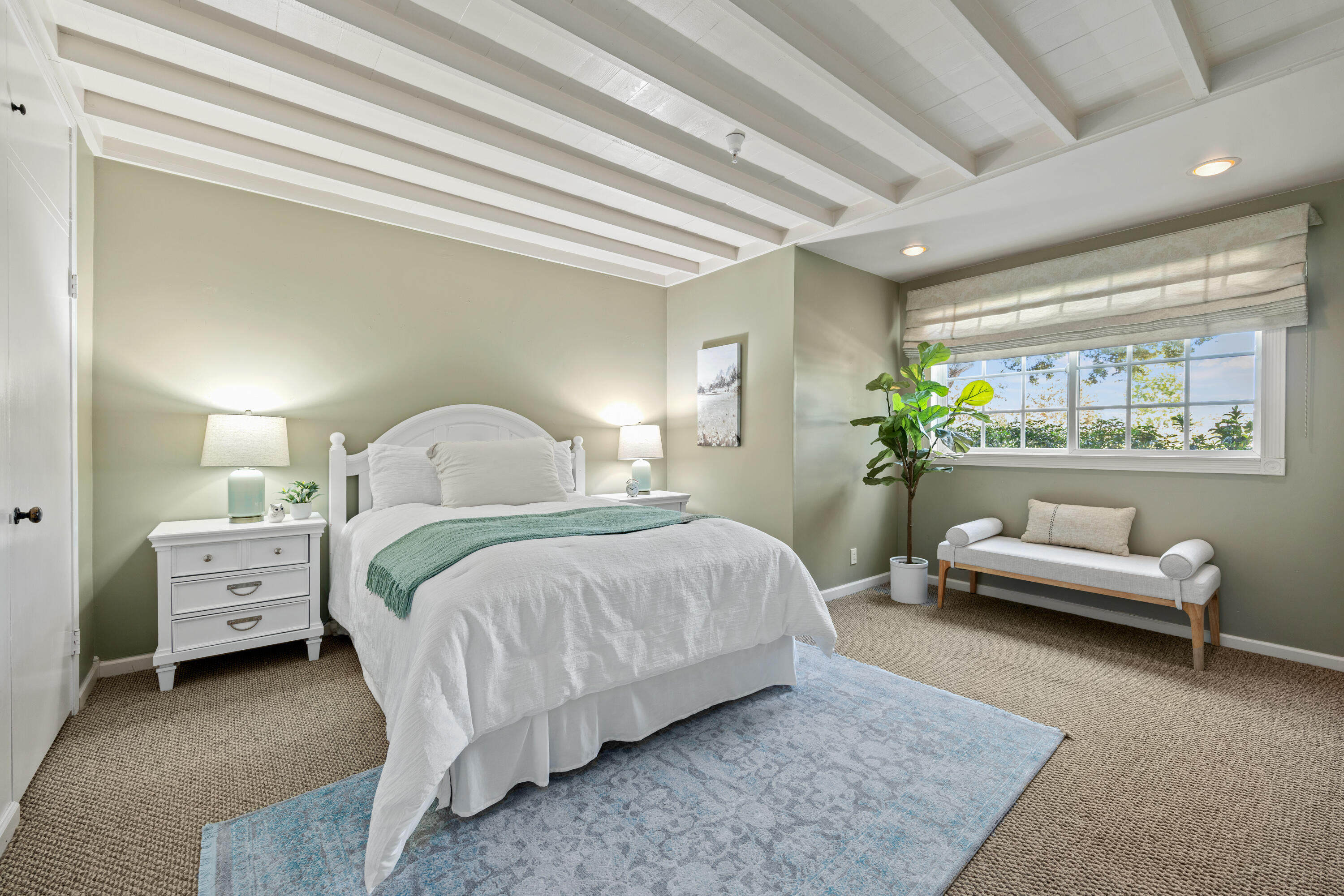 Santa Ynez, California 93460, United States, 4 Bedrooms Bedrooms, ,3 BathroomsBathrooms,Residential,Pending,38698