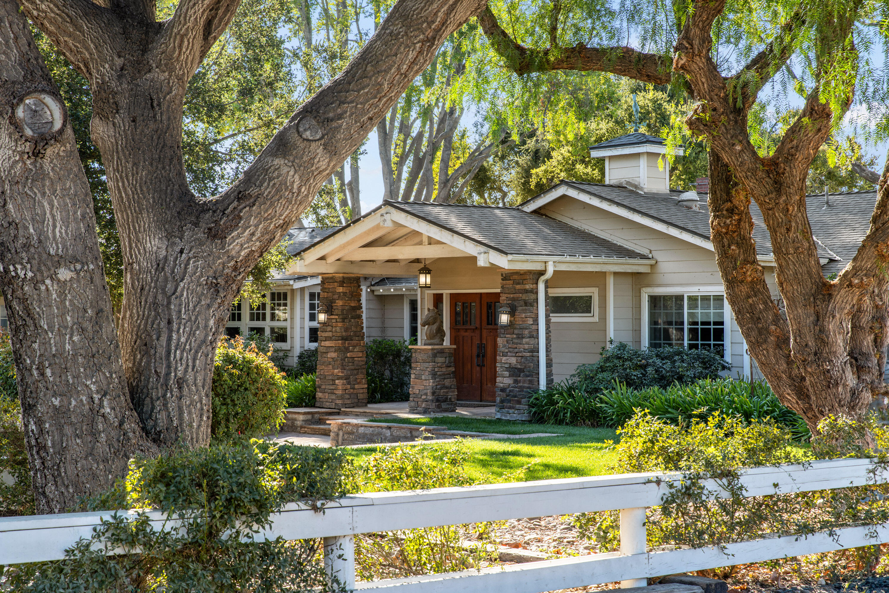 Santa Ynez, California 93460, United States, 4 Bedrooms Bedrooms, ,3 BathroomsBathrooms,Residential,Pending,38698