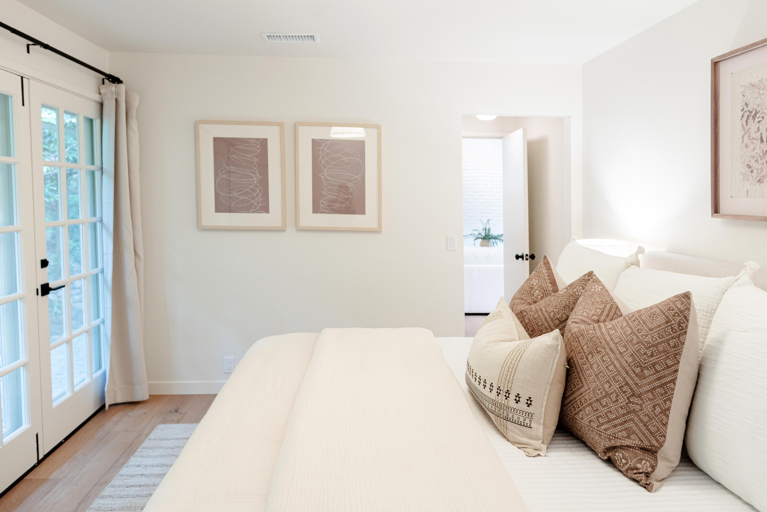 Santa Barbara, California 93108, United States, 3 Bedrooms Bedrooms, ,2 BathroomsBathrooms,Residential,Active,45593