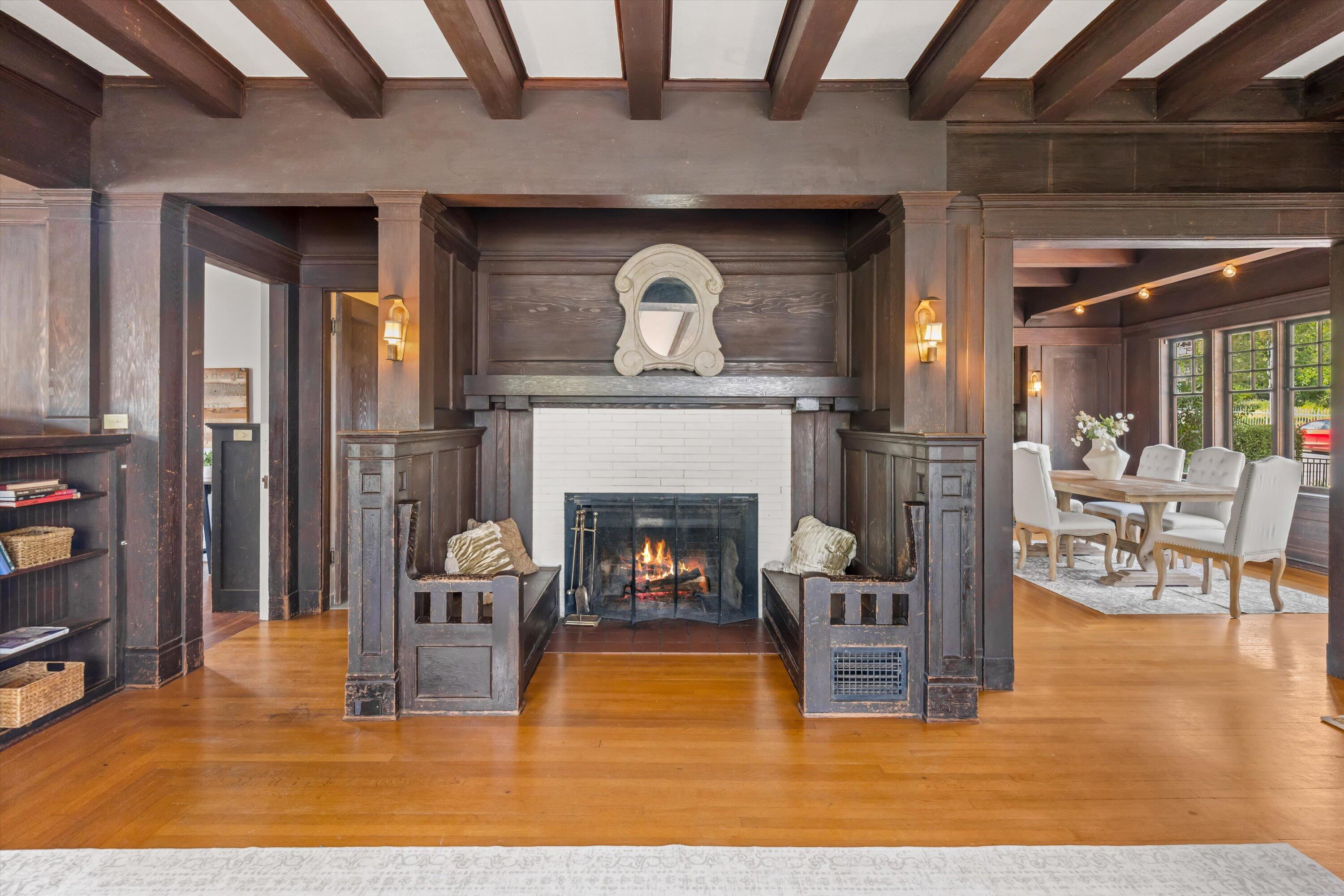 Santa Barbara, California 93101, United States, 3 Bedrooms Bedrooms, ,4 BathroomsBathrooms,Residential,Active,152919