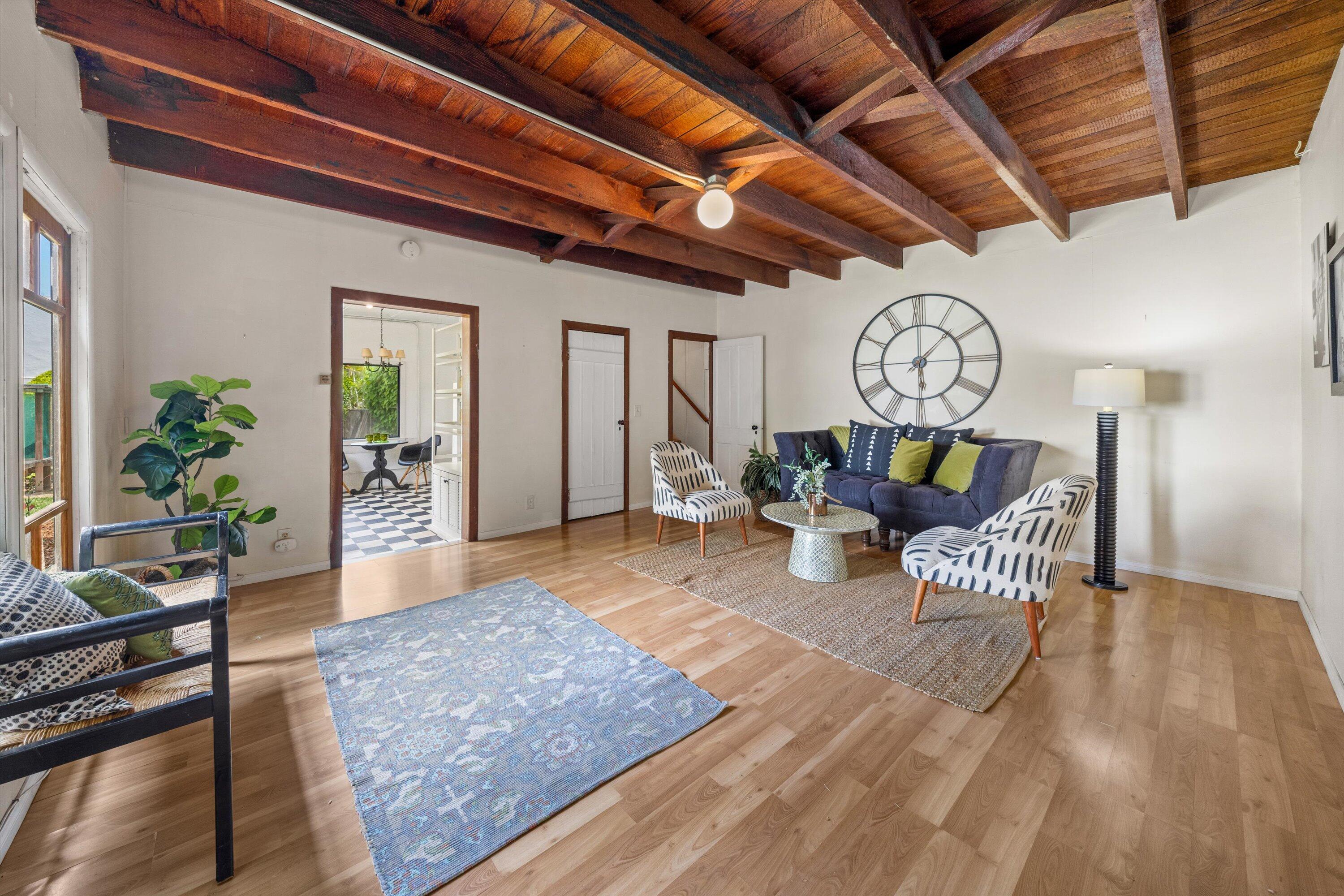 Santa Barbara, California 93101, United States, 3 Bedrooms Bedrooms, ,4 BathroomsBathrooms,Residential,Active,152919