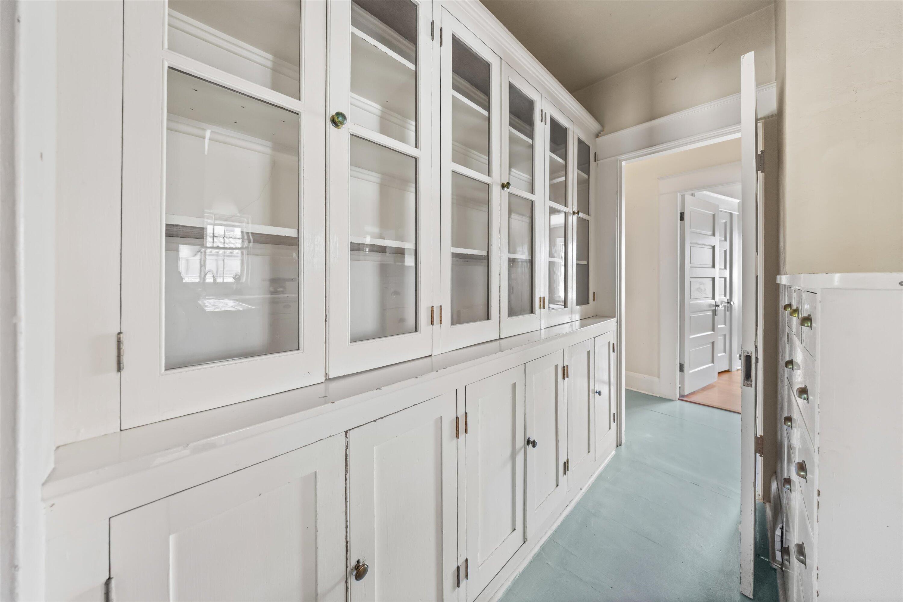 Santa Barbara, California 93101, United States, 3 Bedrooms Bedrooms, ,4 BathroomsBathrooms,Residential,Active,152919