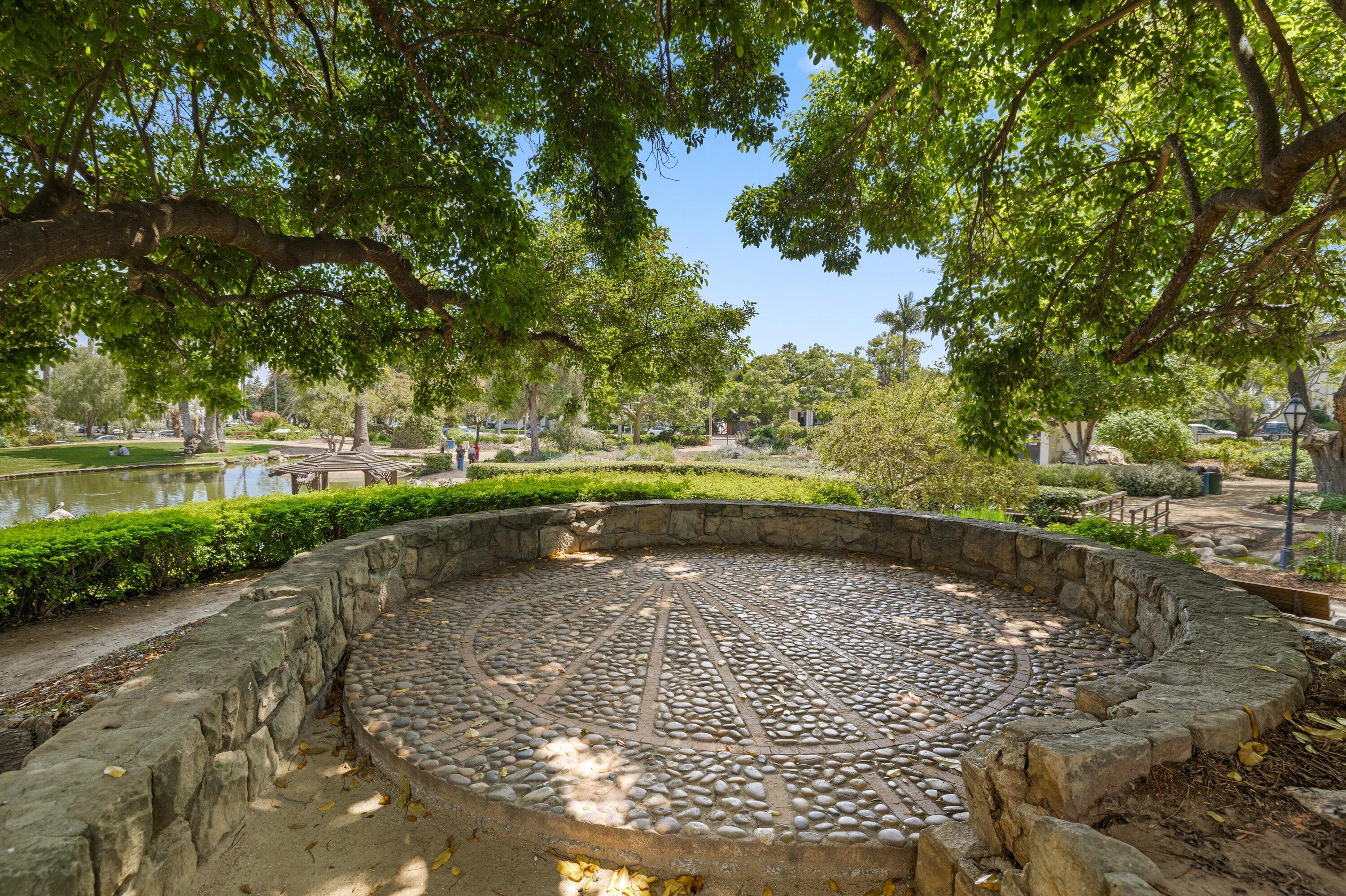 Santa Barbara, California 93101, United States, 3 Bedrooms Bedrooms, ,4 BathroomsBathrooms,Residential,Active,152919