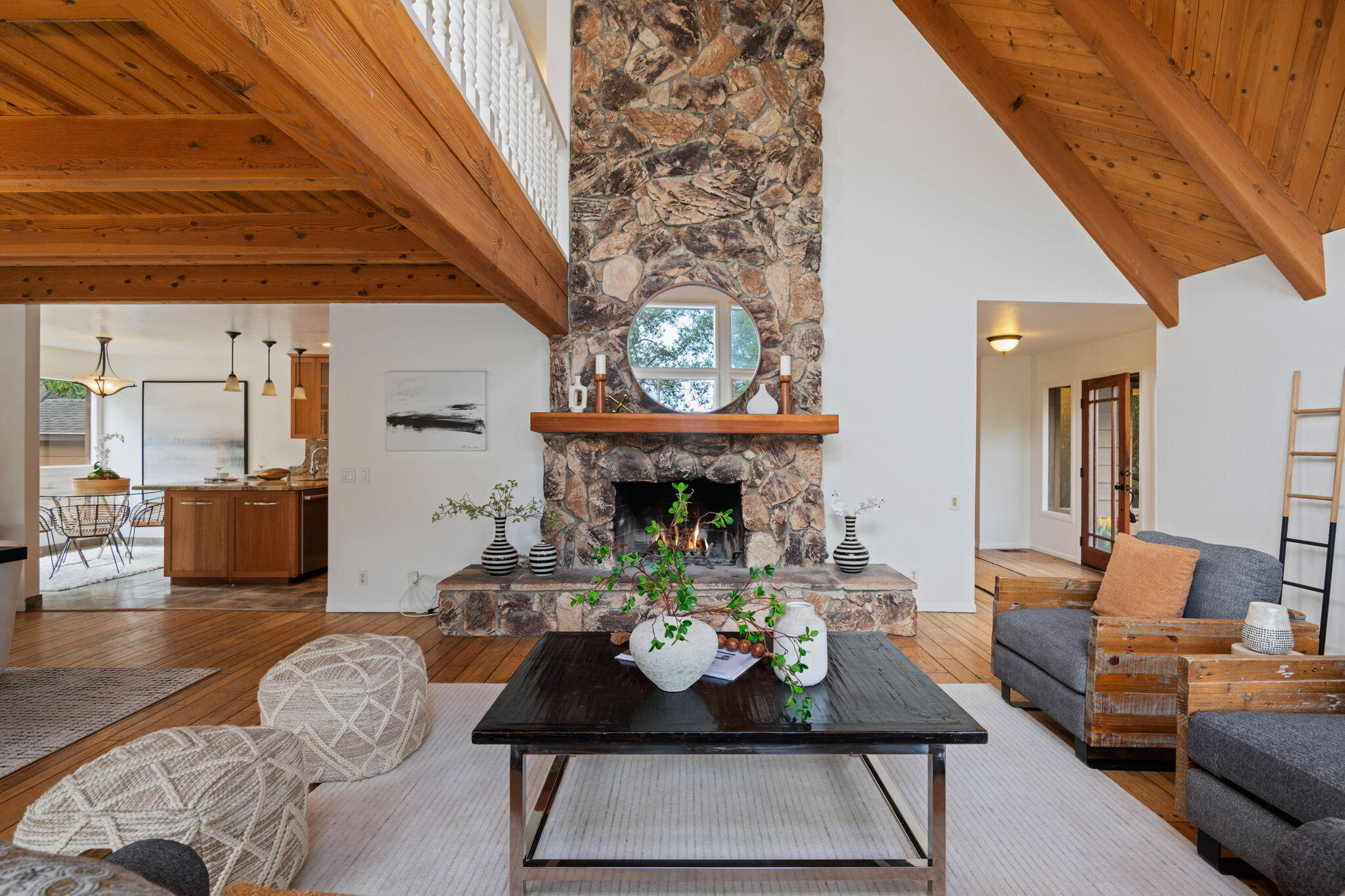 340 W Mountain Drive