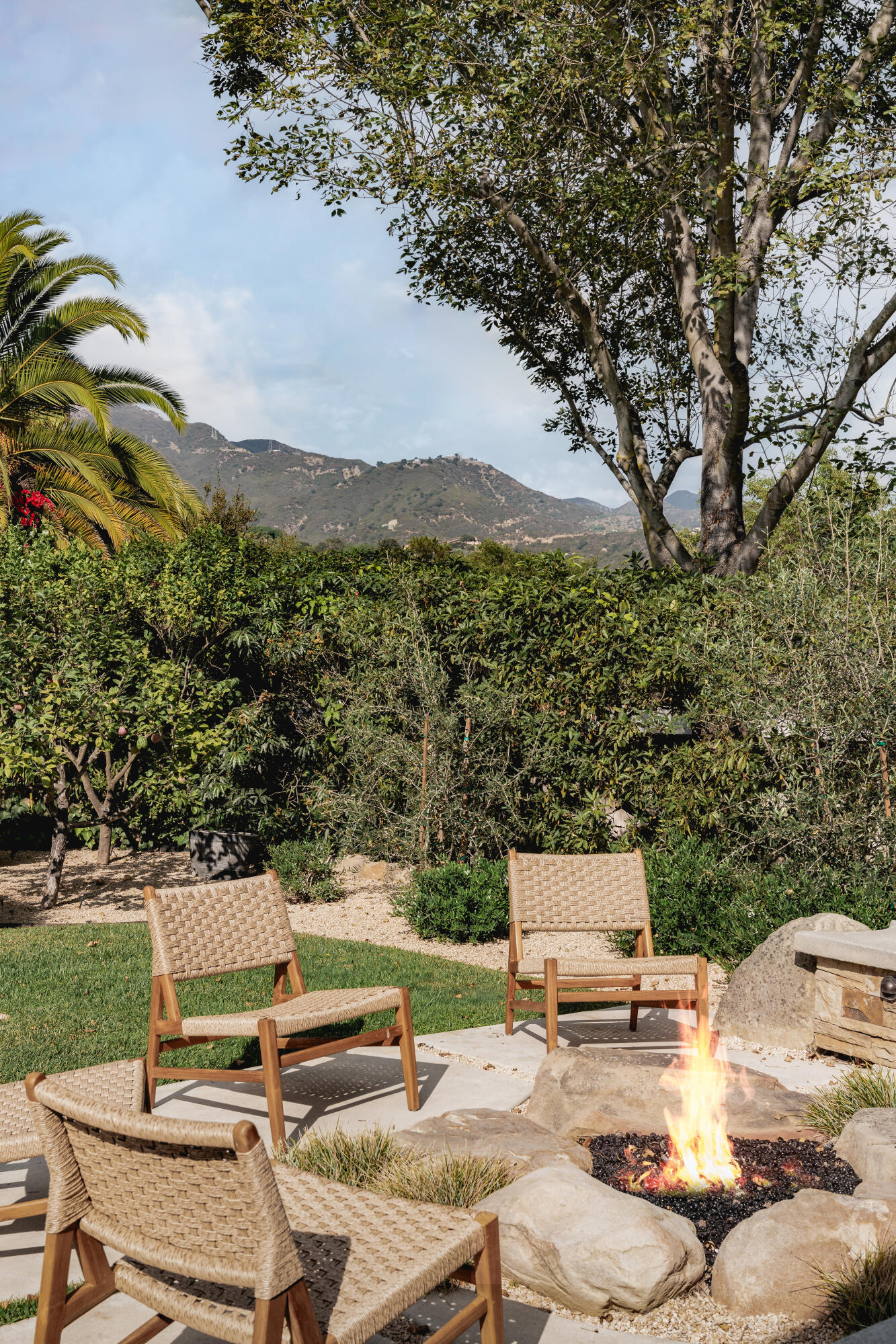 Santa Barbara, California 93105, United States, 3 Bedrooms Bedrooms, ,3 BathroomsBathrooms,Residential,Active,198749