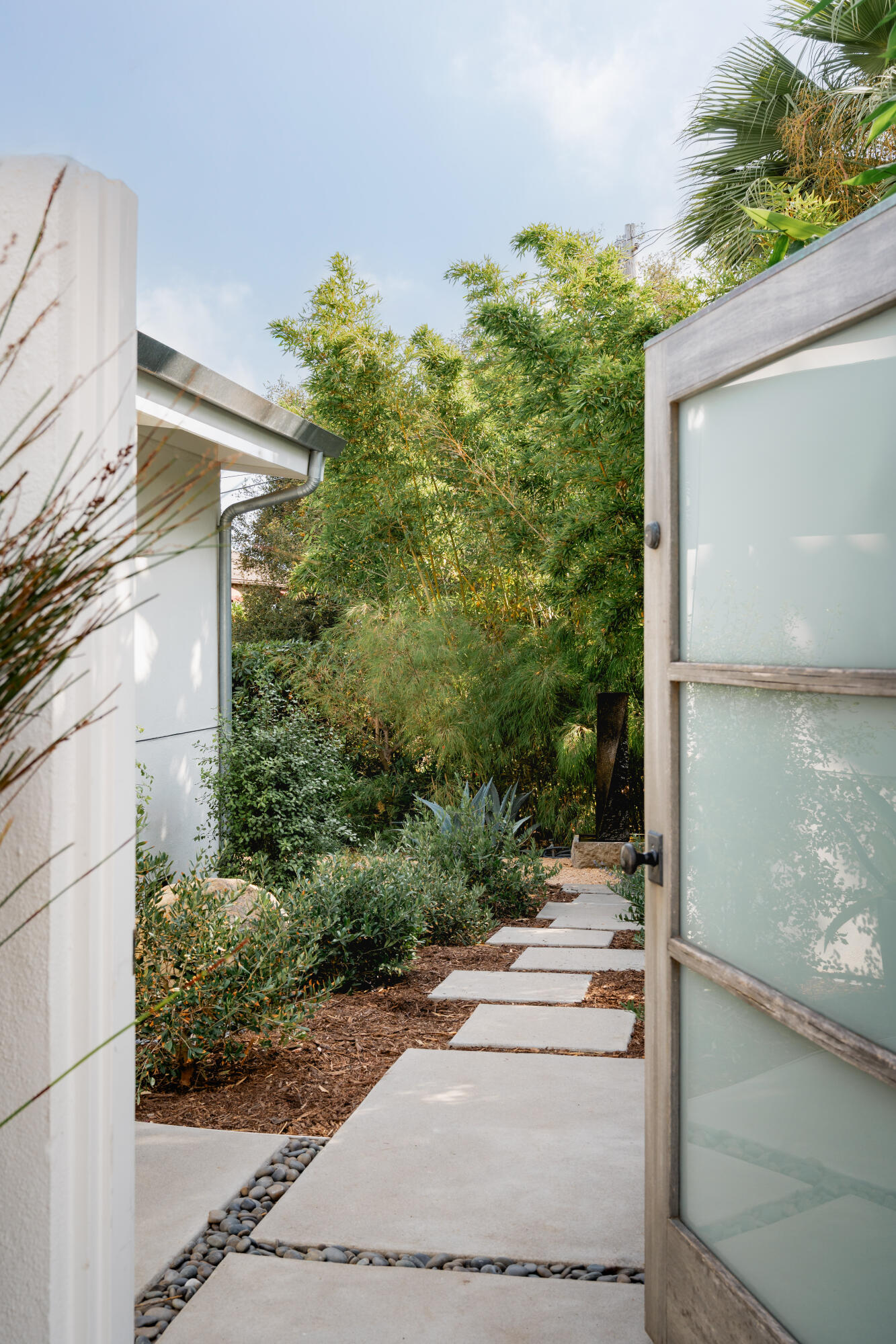 Santa Barbara, California 93105, United States, 3 Bedrooms Bedrooms, ,3 BathroomsBathrooms,Residential,Active,198749