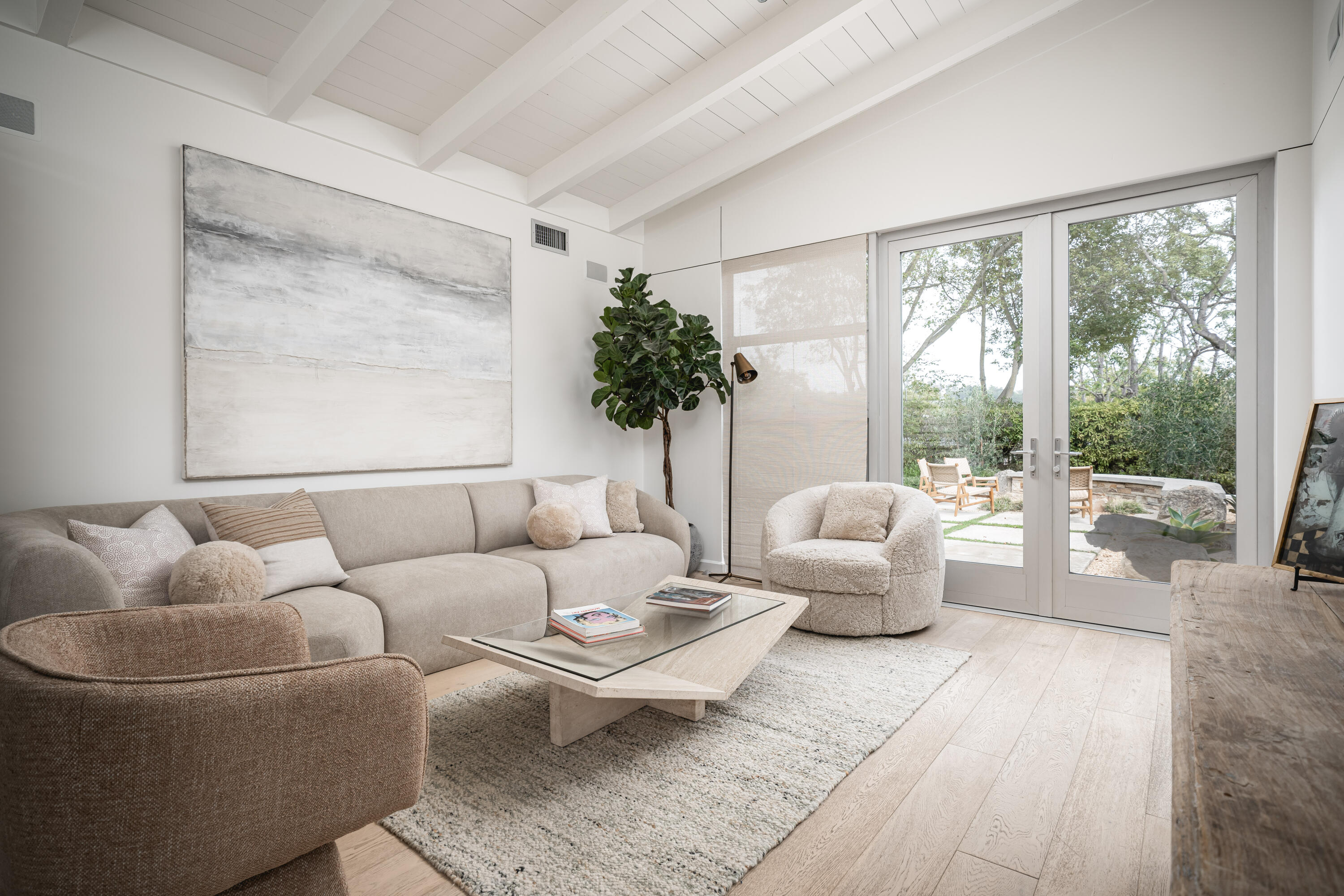 Santa Barbara, California 93105, United States, 3 Bedrooms Bedrooms, ,3 BathroomsBathrooms,Residential,Active,198749