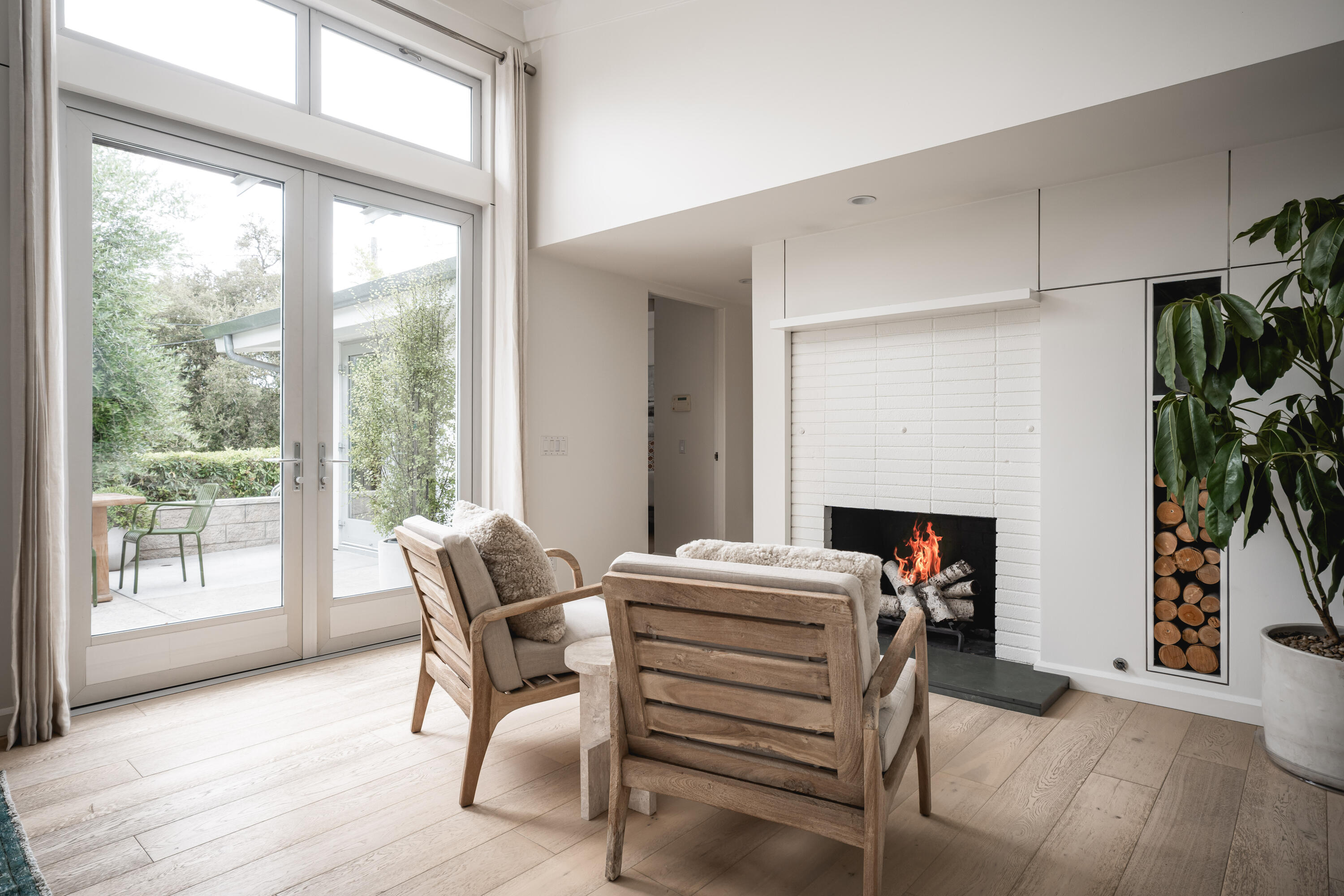 Santa Barbara, California 93105, United States, 3 Bedrooms Bedrooms, ,3 BathroomsBathrooms,Residential,Active,198749