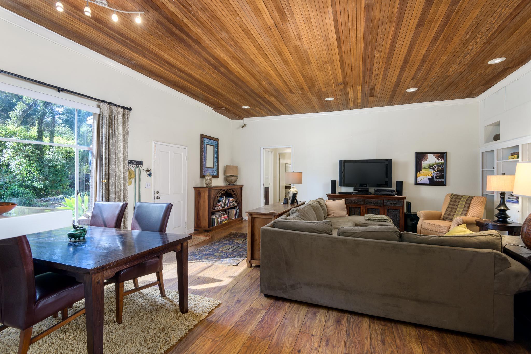 Montecito, California 93108, United States, 3 Bedrooms Bedrooms, ,2 BathroomsBathrooms,Residential,Pending,35892