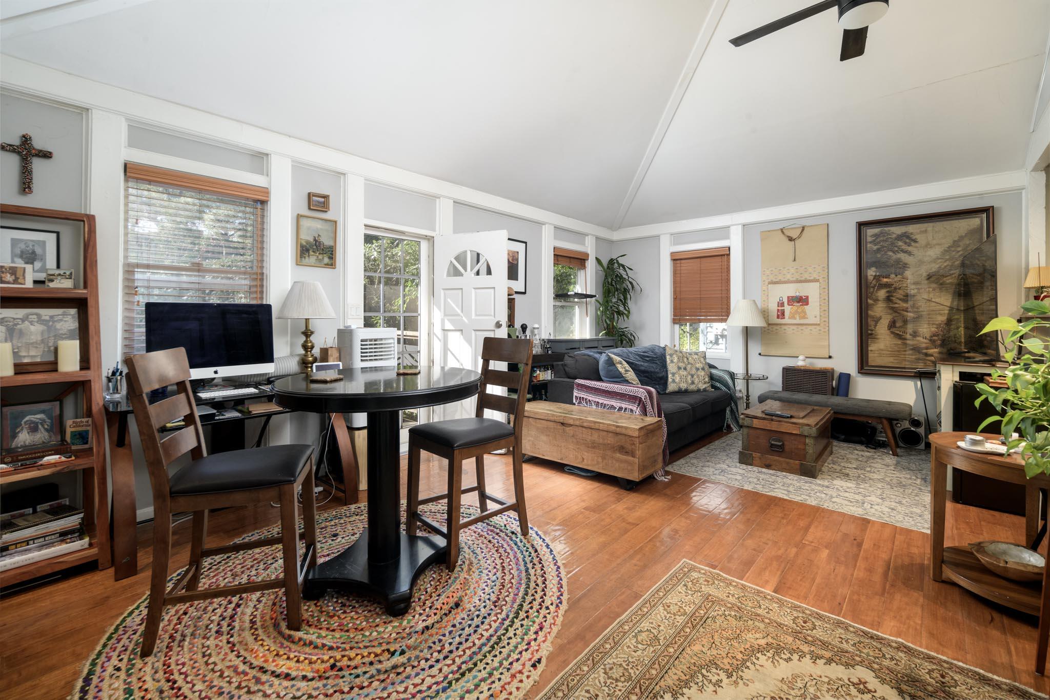 Montecito, California 93108, United States, 3 Bedrooms Bedrooms, ,2 BathroomsBathrooms,Residential,Pending,35892