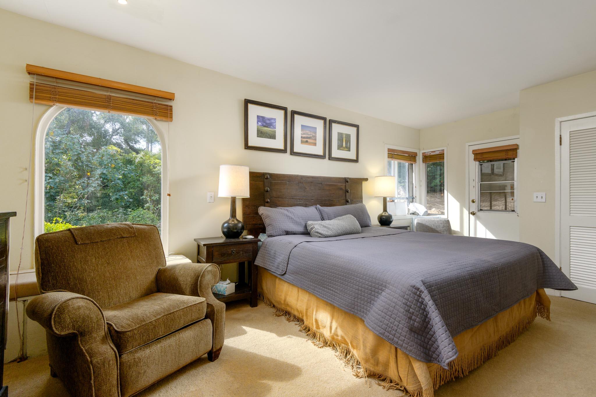 Montecito, California 93108, United States, 3 Bedrooms Bedrooms, ,2 BathroomsBathrooms,Residential,Pending,35892