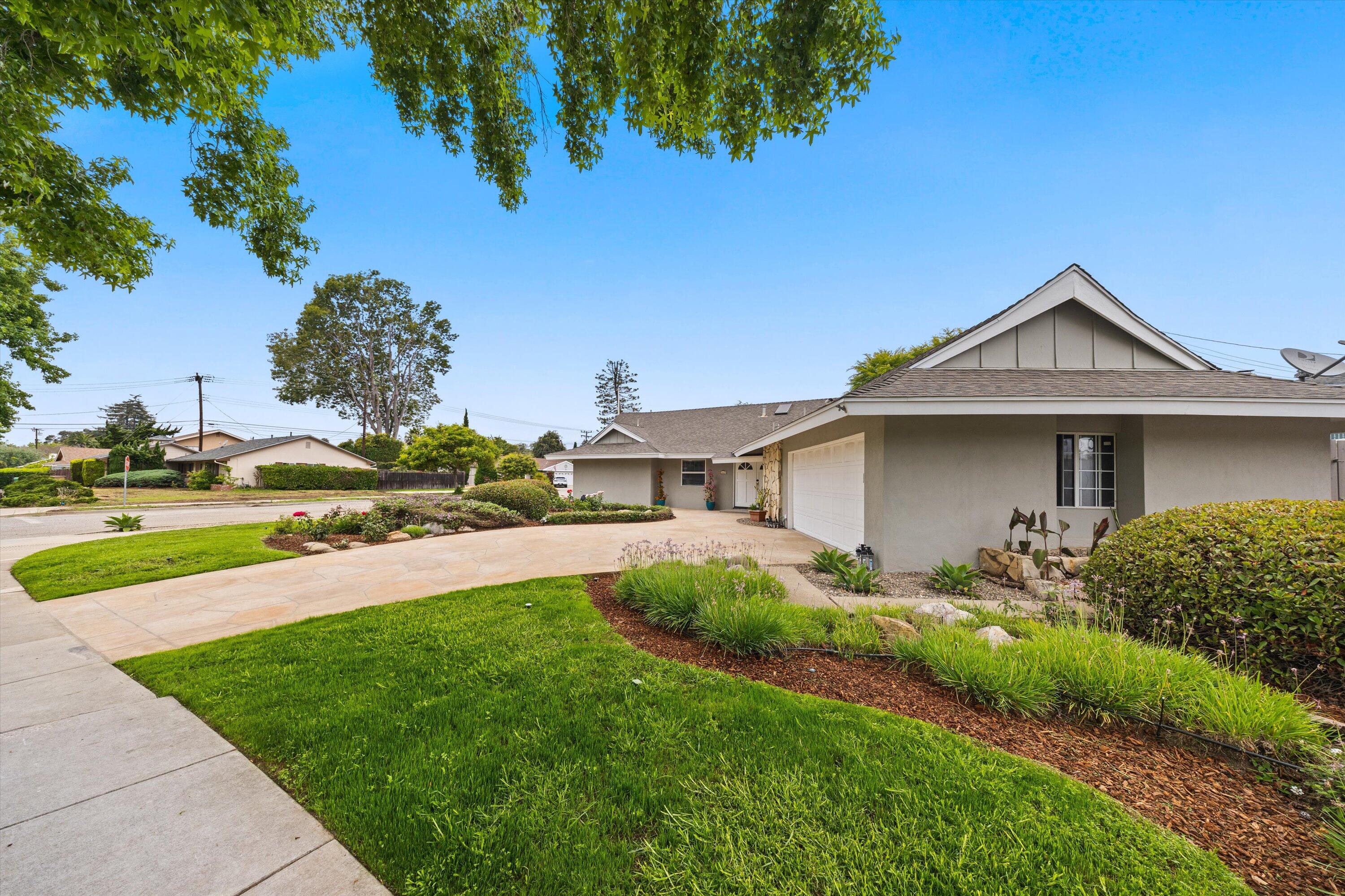 Goleta, California 93117, United States, 4 Bedrooms Bedrooms, ,2 BathroomsBathrooms,Residential,Active,161273