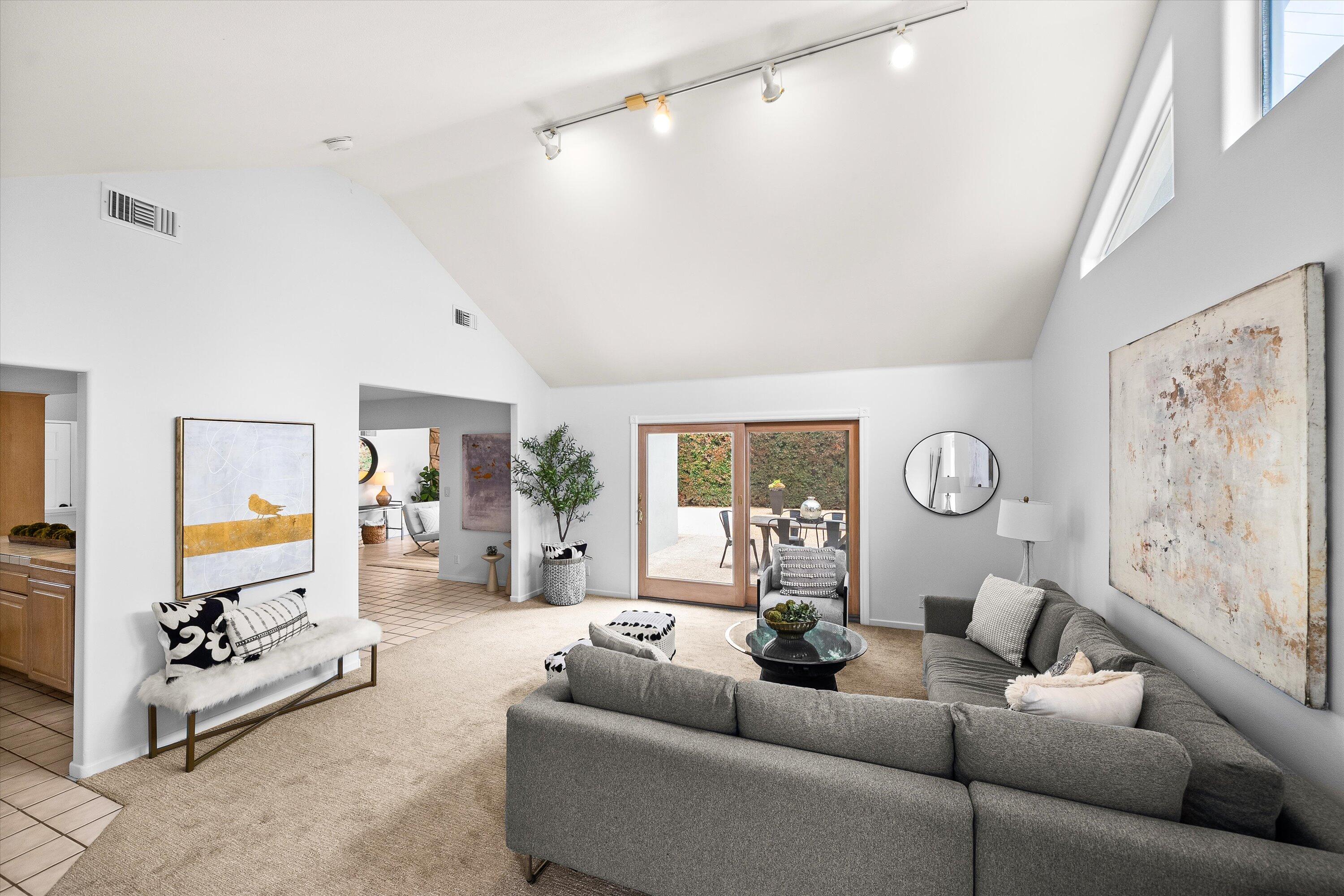 Goleta, California 93117, United States, 4 Bedrooms Bedrooms, ,2 BathroomsBathrooms,Residential,Active,161273