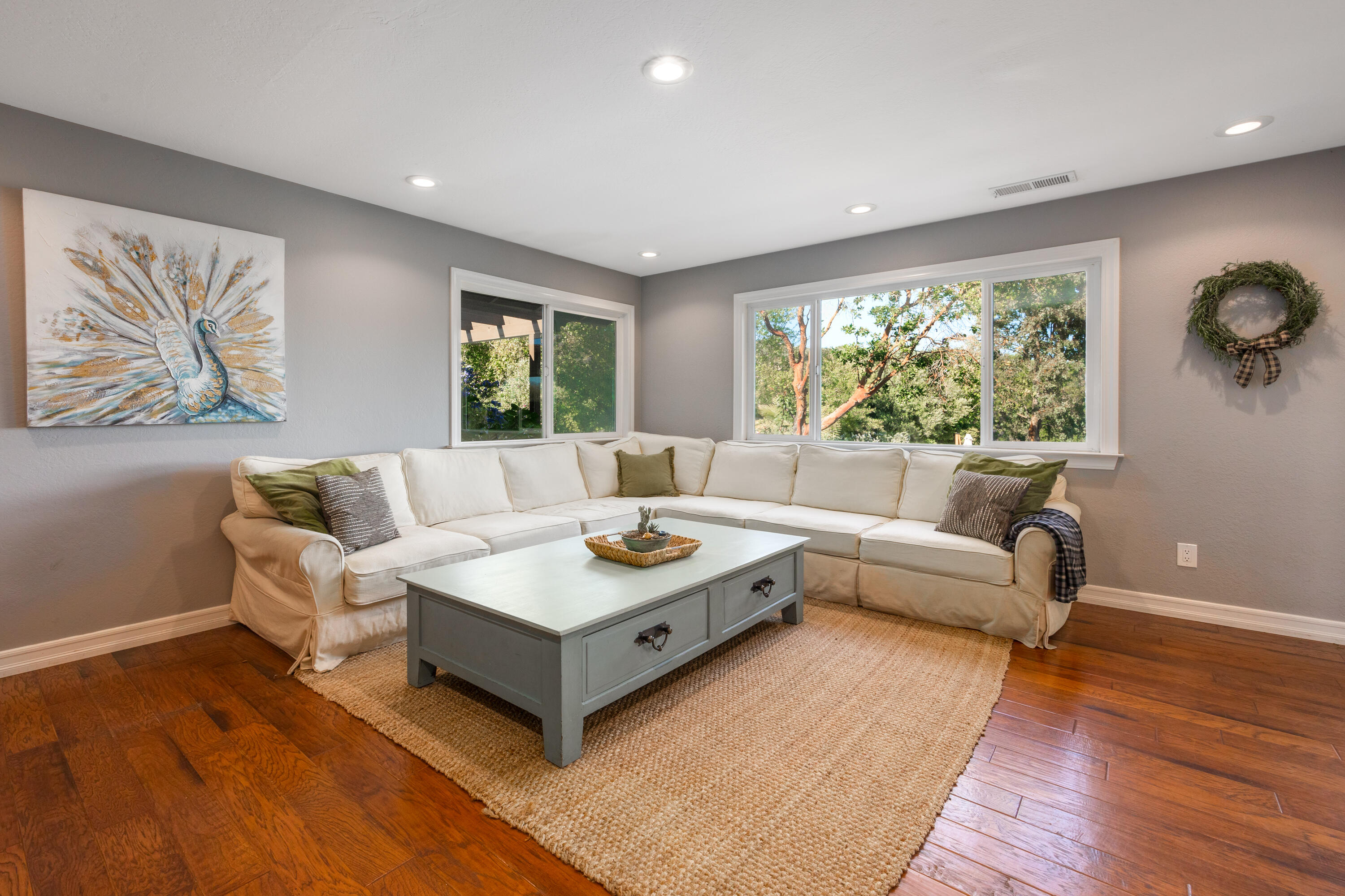 Solvang, California 93463, United States, 5 Bedrooms Bedrooms, ,4 BathroomsBathrooms,Residential,Active,121533