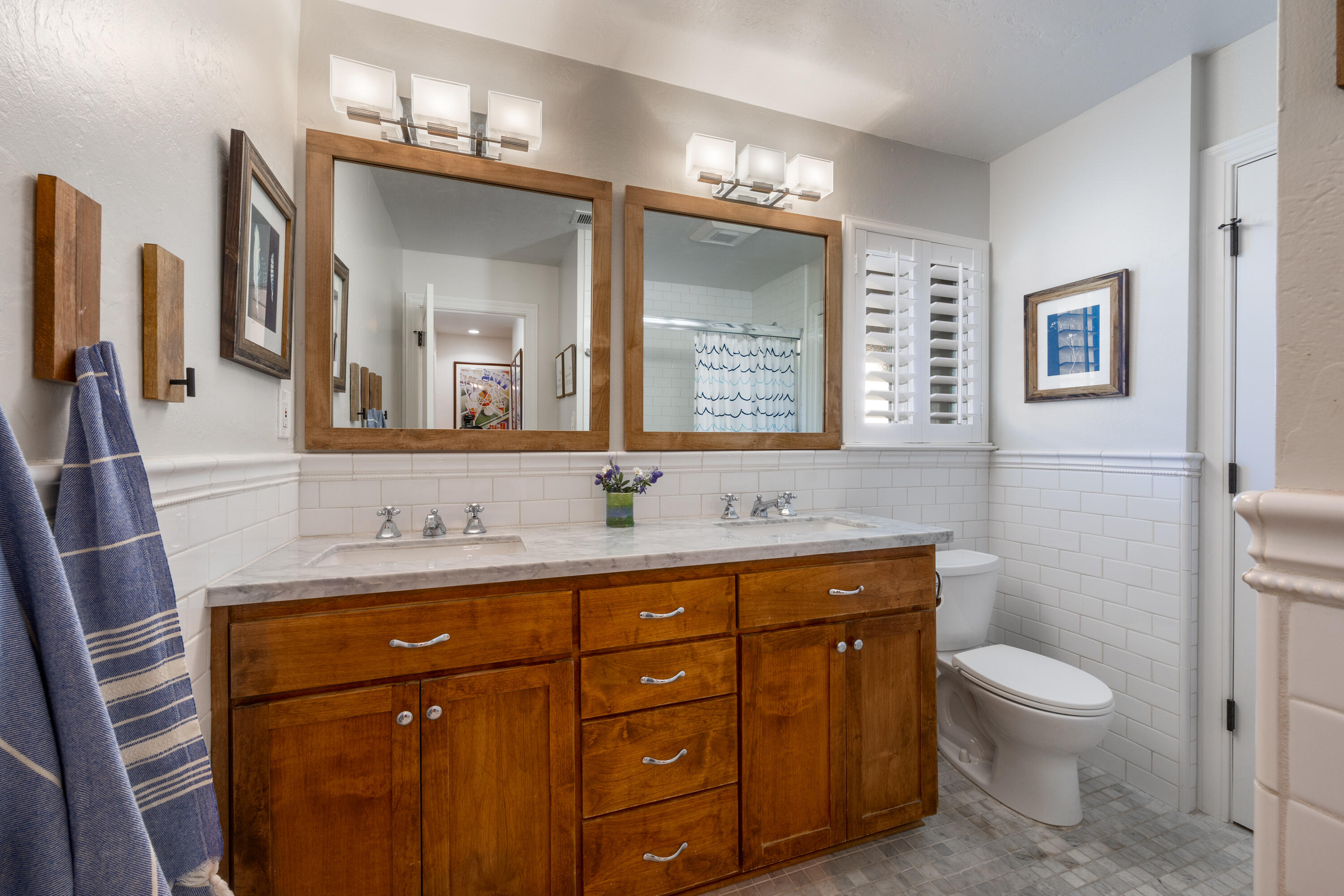 Solvang, California 93463, United States, 5 Bedrooms Bedrooms, ,4 BathroomsBathrooms,Residential,Active,121533