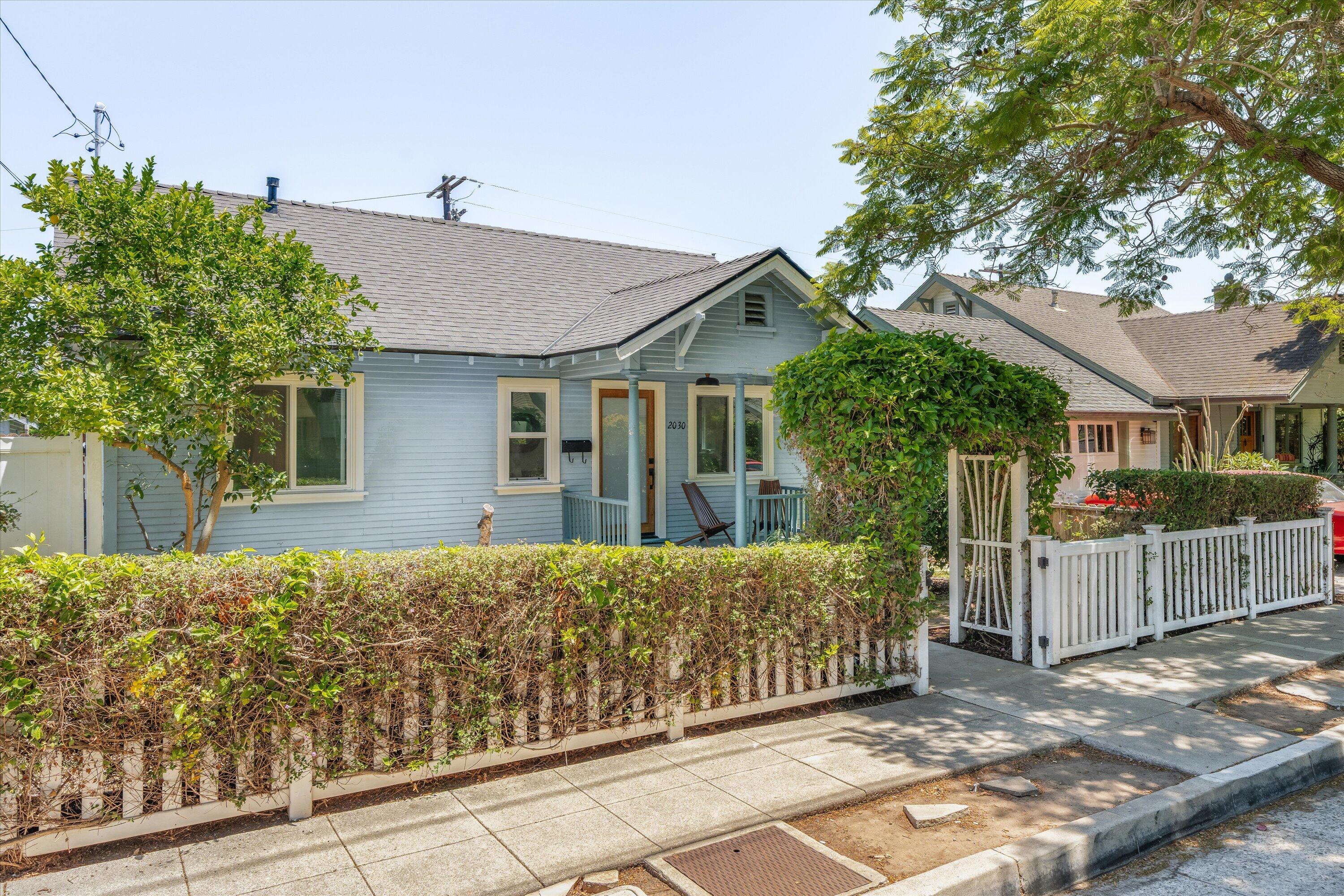 2030 Gillespie Street