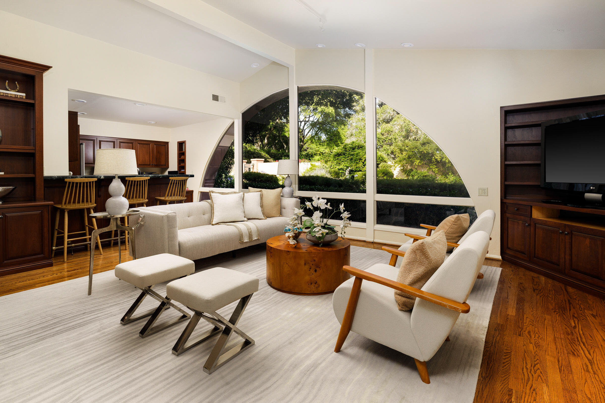 Santa Barbara, California 93110, United States, 6 Bedrooms Bedrooms, ,6 BathroomsBathrooms,Residential,Active,159412