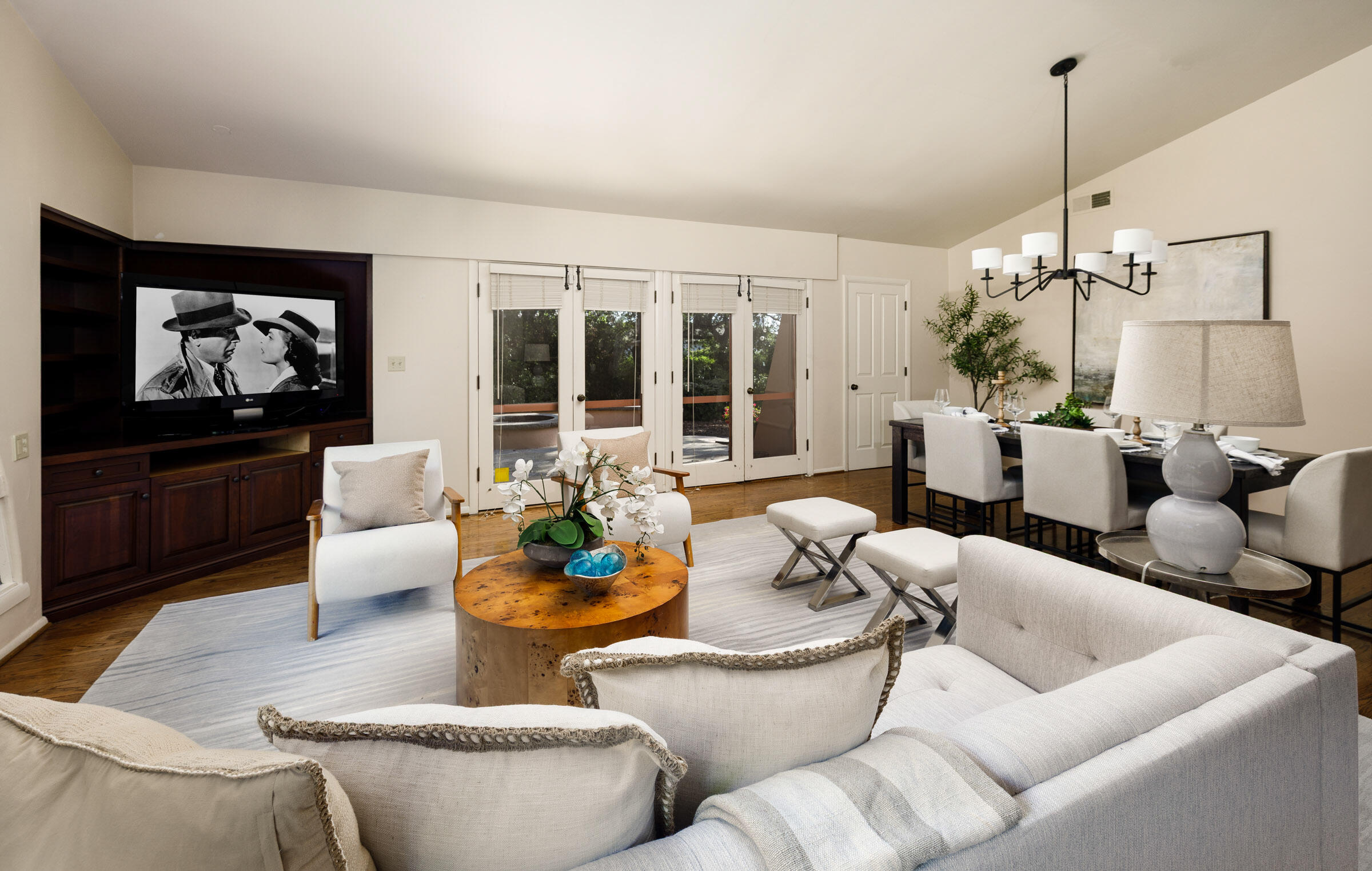 Santa Barbara, California 93110, United States, 6 Bedrooms Bedrooms, ,6 BathroomsBathrooms,Residential,Active,159412