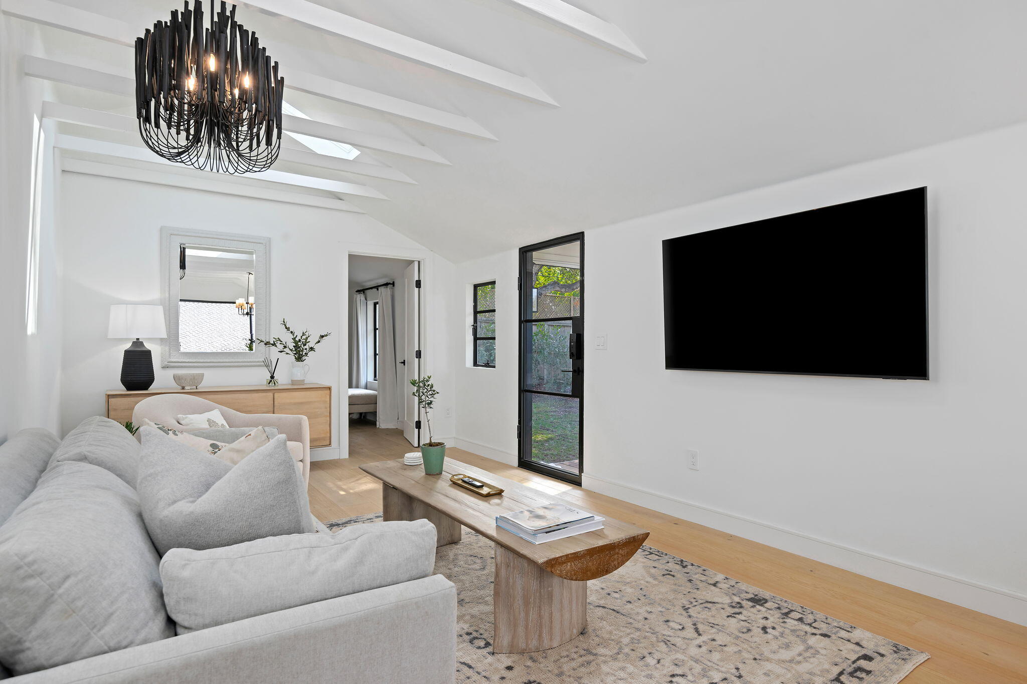 Montecito, California 93108, United States, 3 Bedrooms Bedrooms, ,4 BathroomsBathrooms,Residential,Active,5920