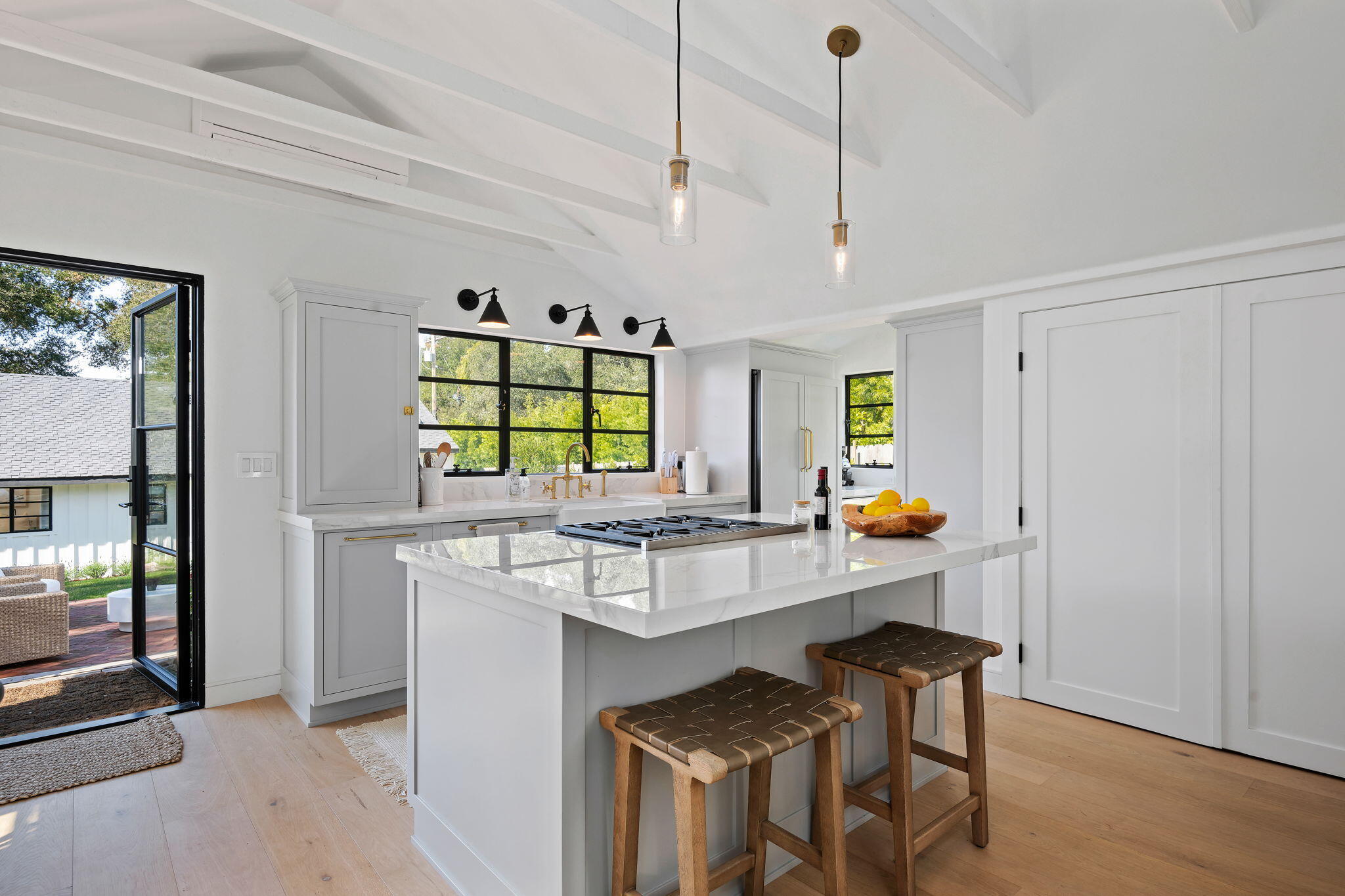 Montecito, California 93108, United States, 3 Bedrooms Bedrooms, ,4 BathroomsBathrooms,Residential,Active,5920