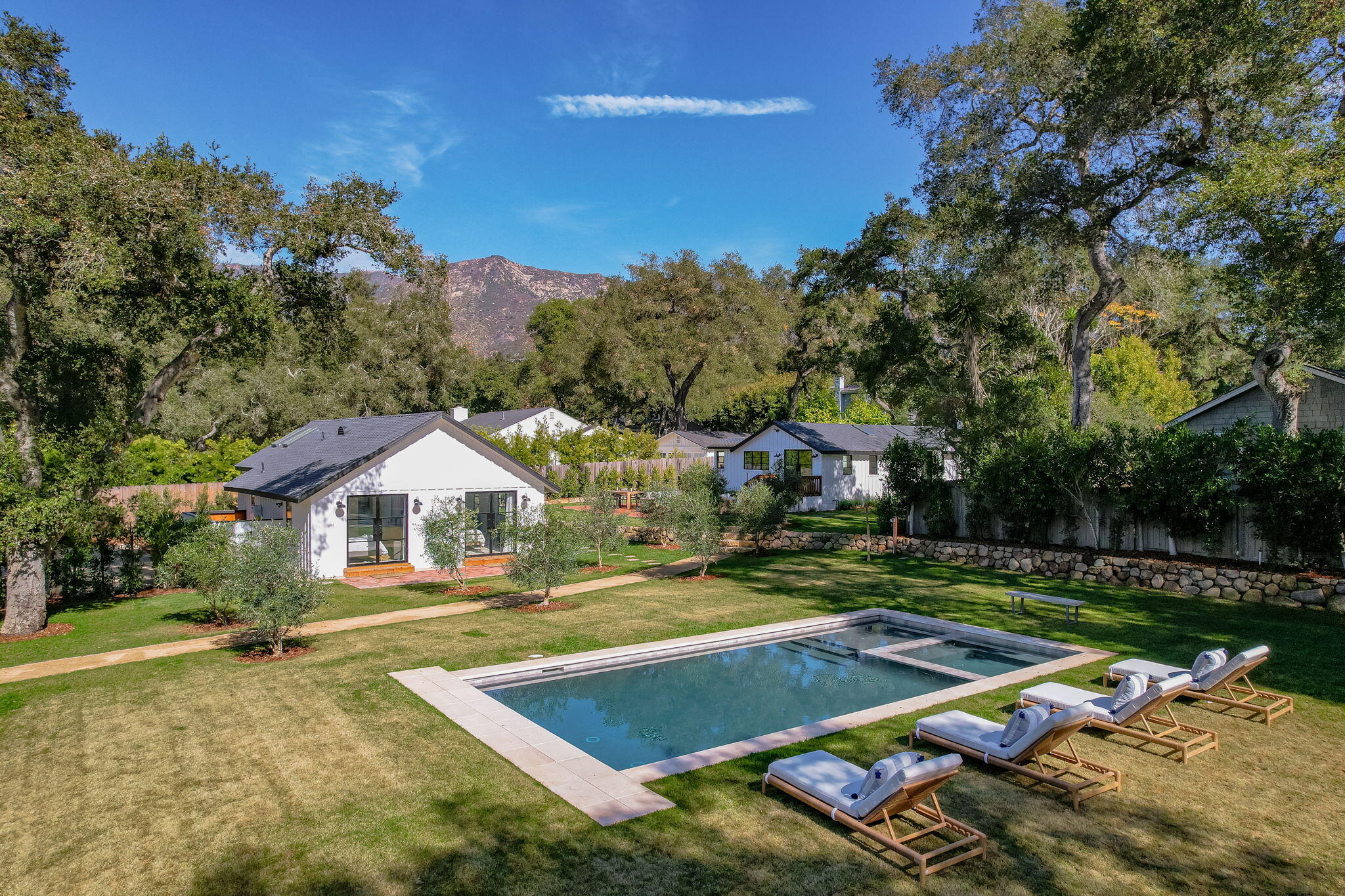 Montecito, California 93108, United States, 3 Bedrooms Bedrooms, ,4 BathroomsBathrooms,Residential,Active,5920