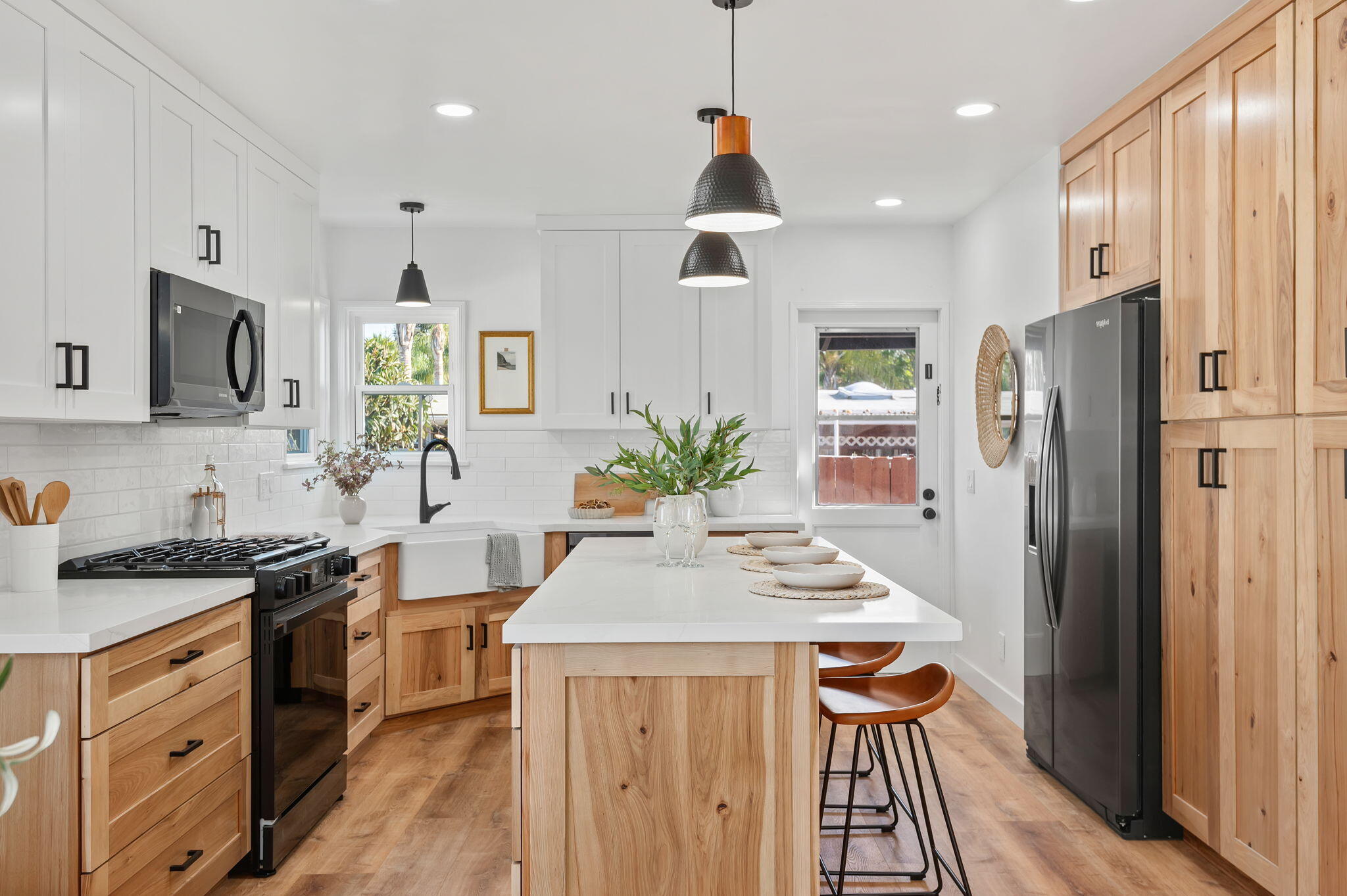 Goleta, California 93117, United States, 3 Bedrooms Bedrooms, ,2 BathroomsBathrooms,Residential,Pending,26631