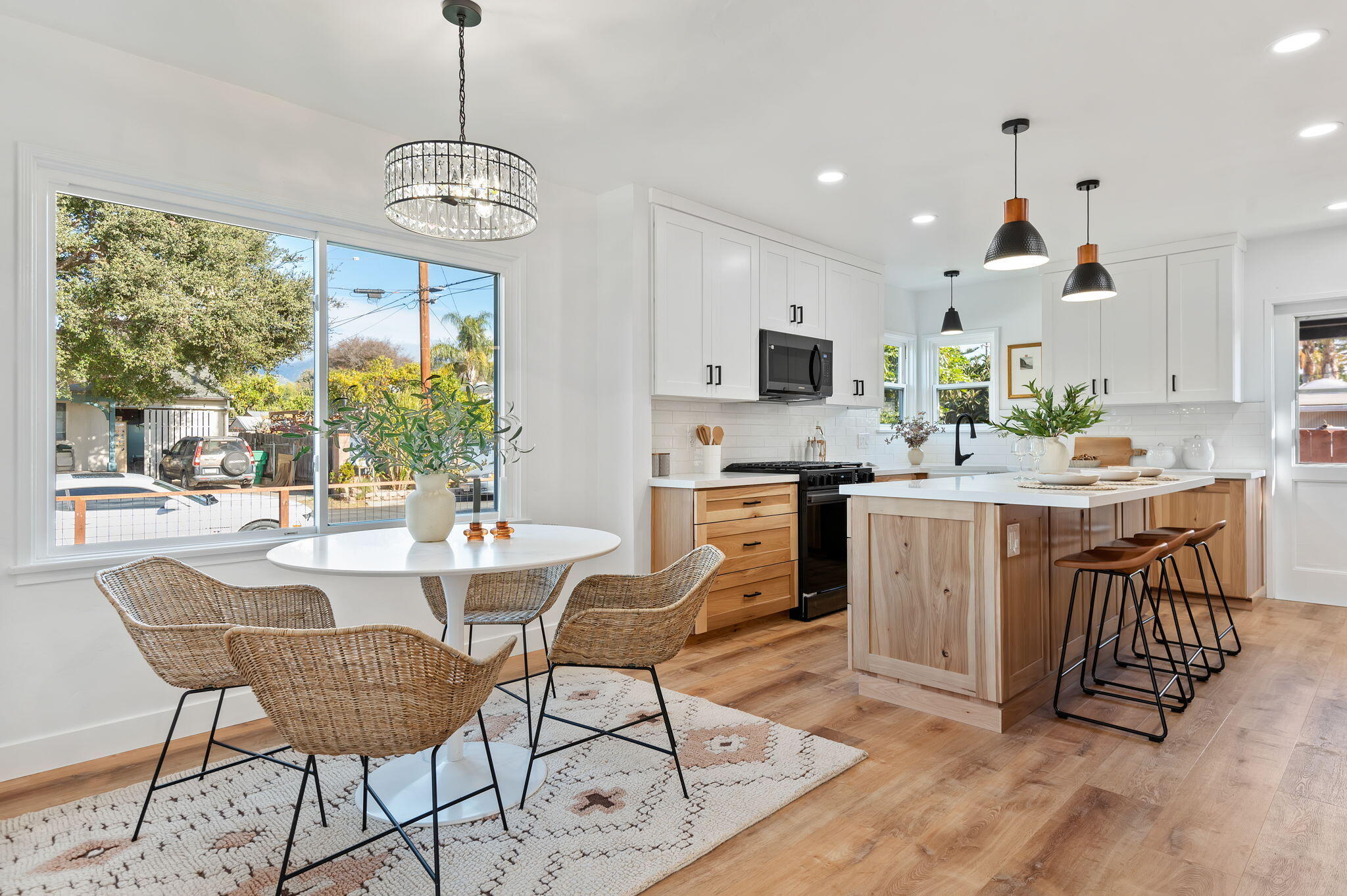 Goleta, California 93117, United States, 3 Bedrooms Bedrooms, ,2 BathroomsBathrooms,Residential,Pending,26631