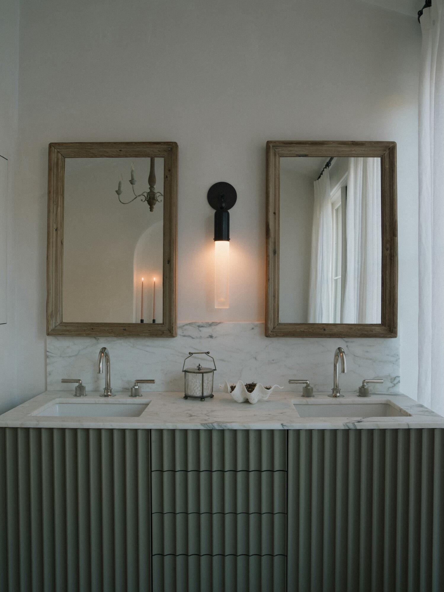 Ojai, California 93023, United States, 4 Bedrooms Bedrooms, ,5 BathroomsBathrooms,Residential,Active,5399