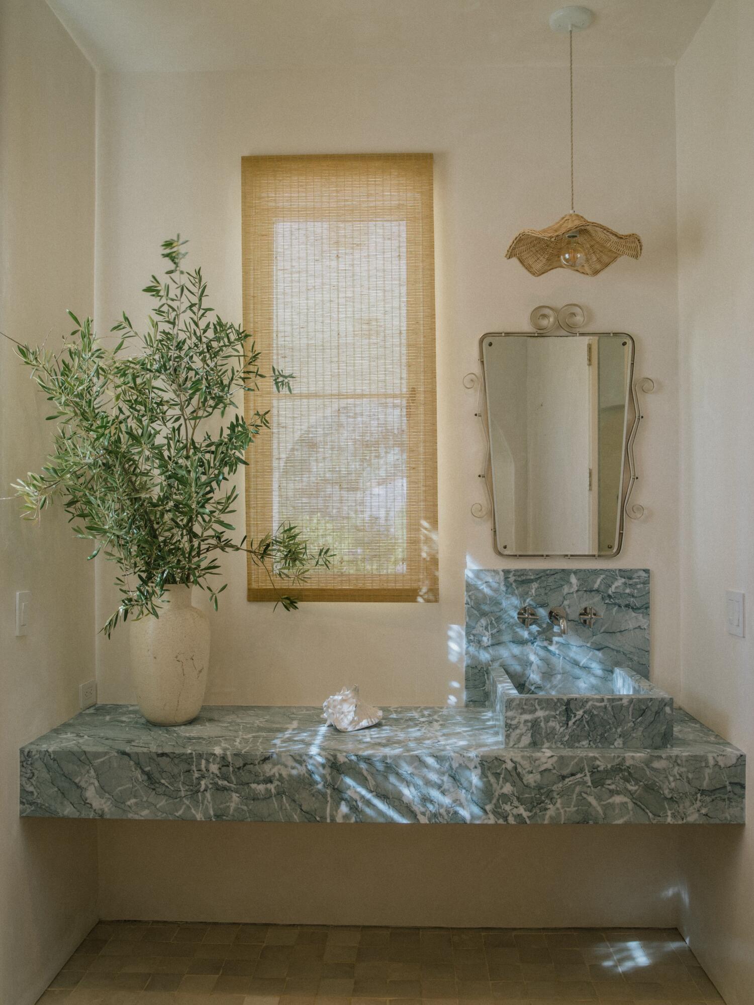 Ojai, California 93023, United States, 4 Bedrooms Bedrooms, ,5 BathroomsBathrooms,Residential,Active,5399