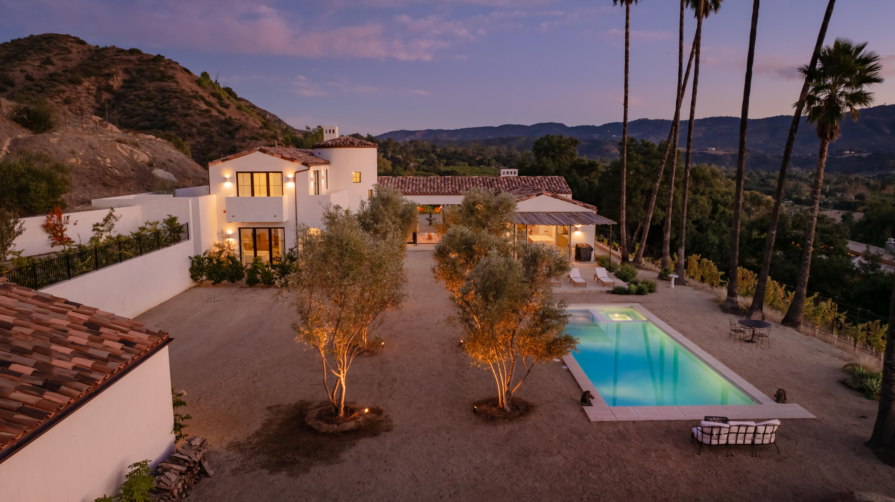 Ojai, California 93023, United States, 4 Bedrooms Bedrooms, ,5 BathroomsBathrooms,Residential,Active,5399
