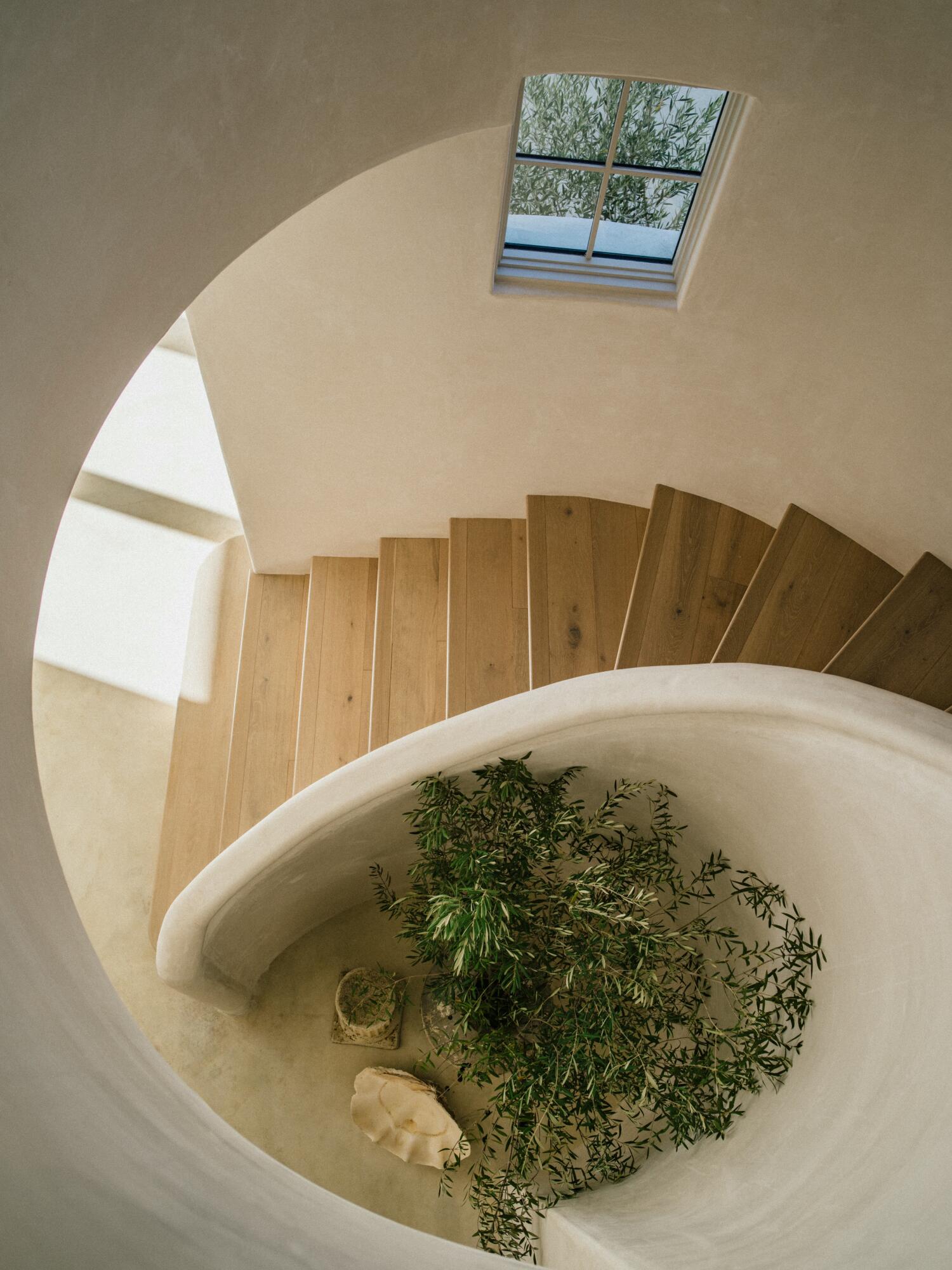 Ojai, California 93023, United States, 4 Bedrooms Bedrooms, ,5 BathroomsBathrooms,Residential,Active,5399