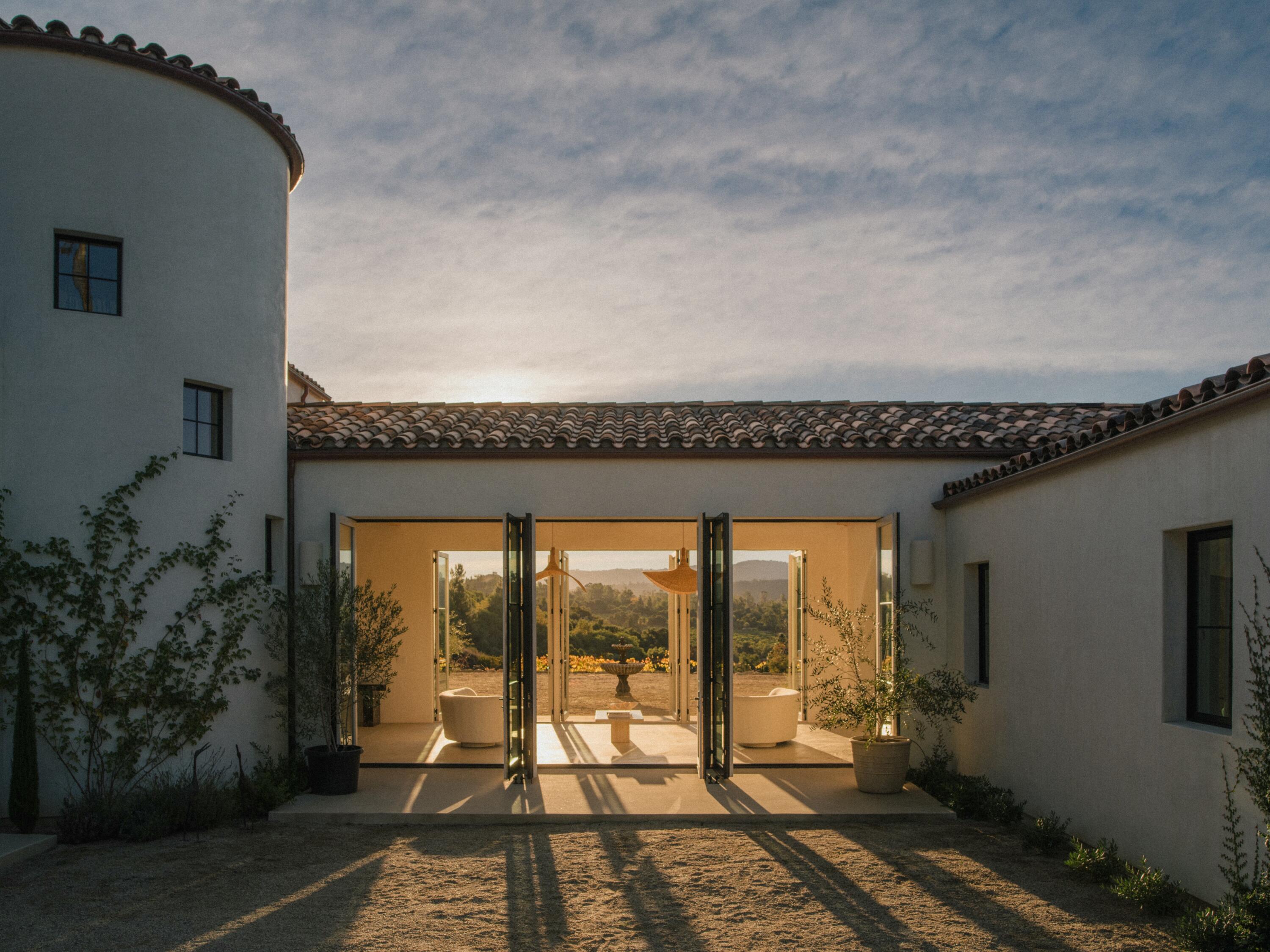 Ojai, California 93023, United States, 4 Bedrooms Bedrooms, ,5 BathroomsBathrooms,Residential,Active,5399