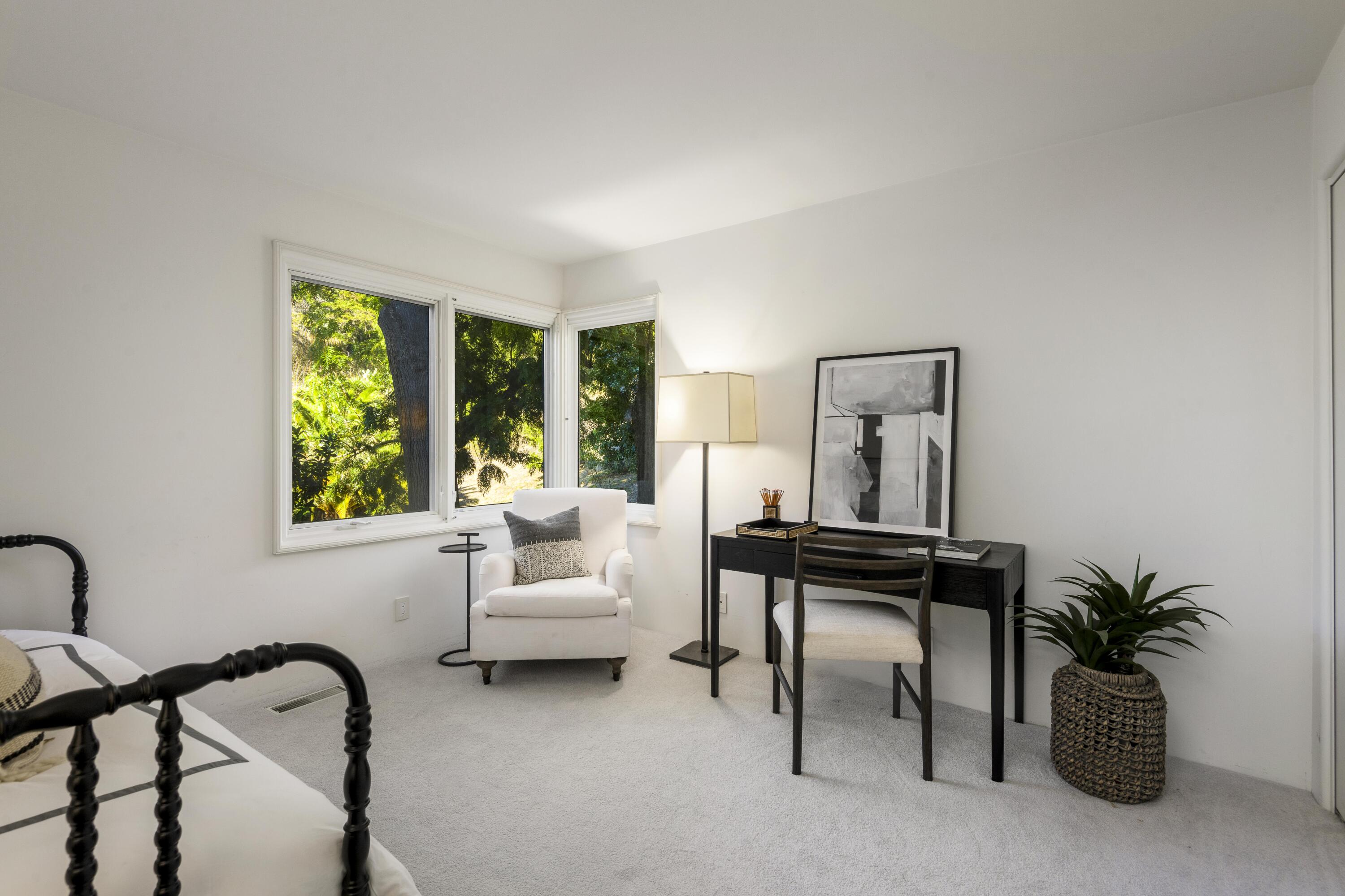 Santa Barbara, California 93103, United States, 4 Bedrooms Bedrooms, ,3 BathroomsBathrooms,Residential,Active,223936