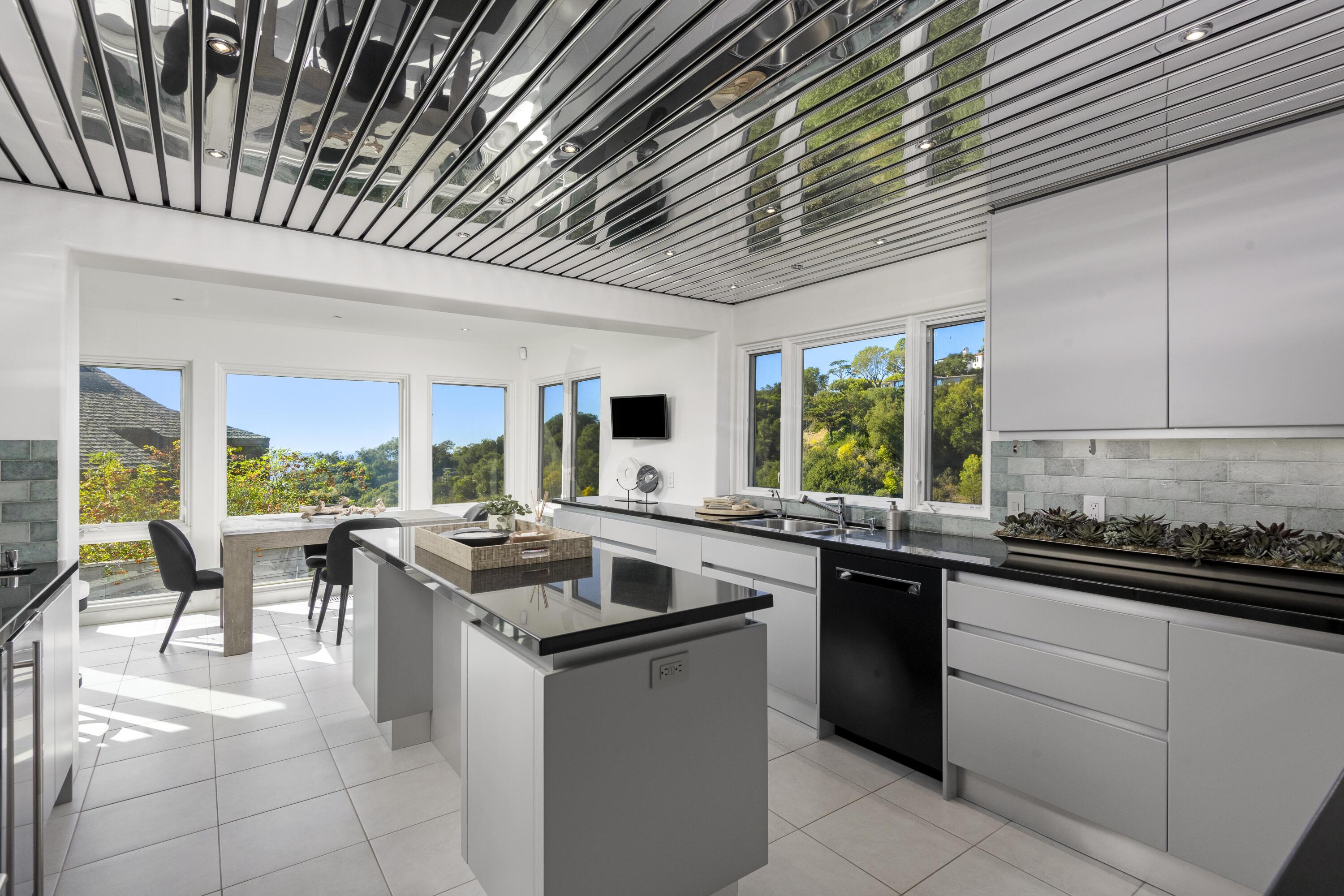 Santa Barbara, California 93103, United States, 4 Bedrooms Bedrooms, ,3 BathroomsBathrooms,Residential,Active,223936