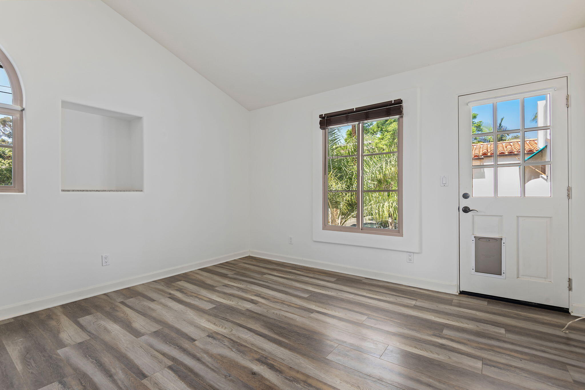 Santa Barbara, California 93101, United States, ,Residential,Active,201996