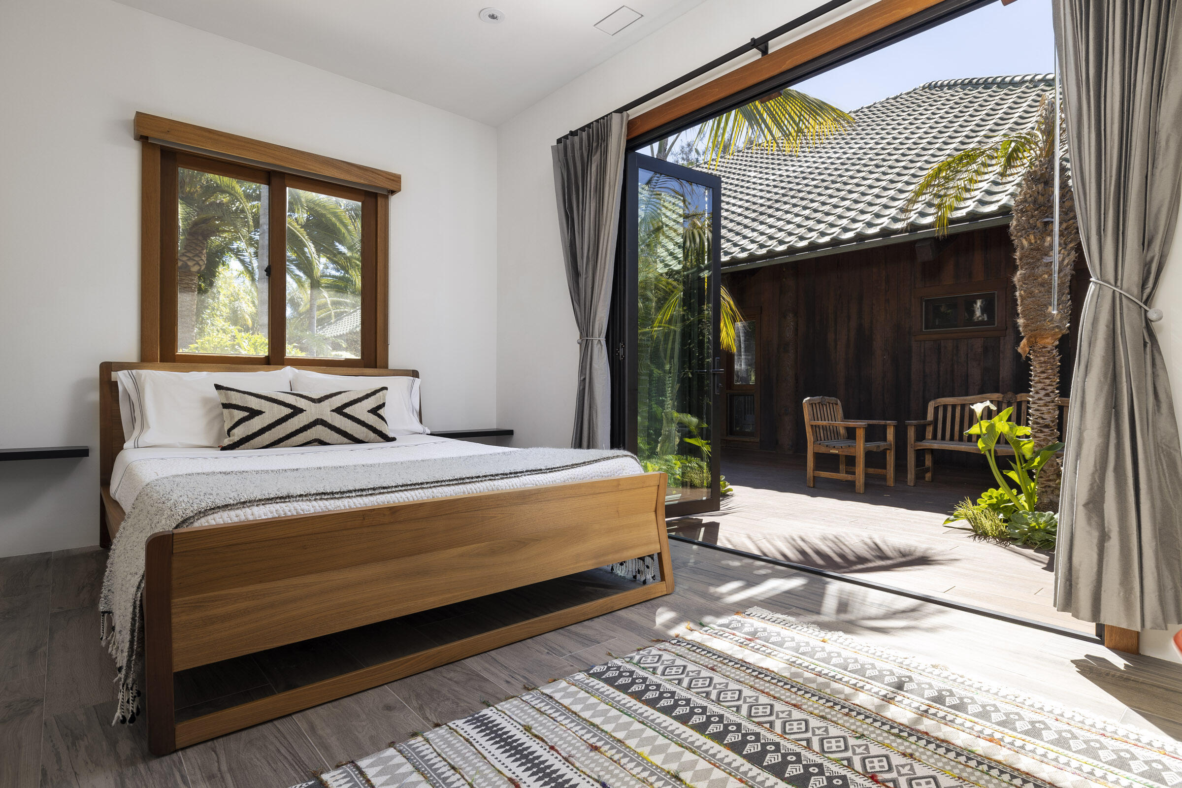 Santa Barbara, California 93108, United States, 5 Bedrooms Bedrooms, ,5 BathroomsBathrooms,Residential,Active,113239