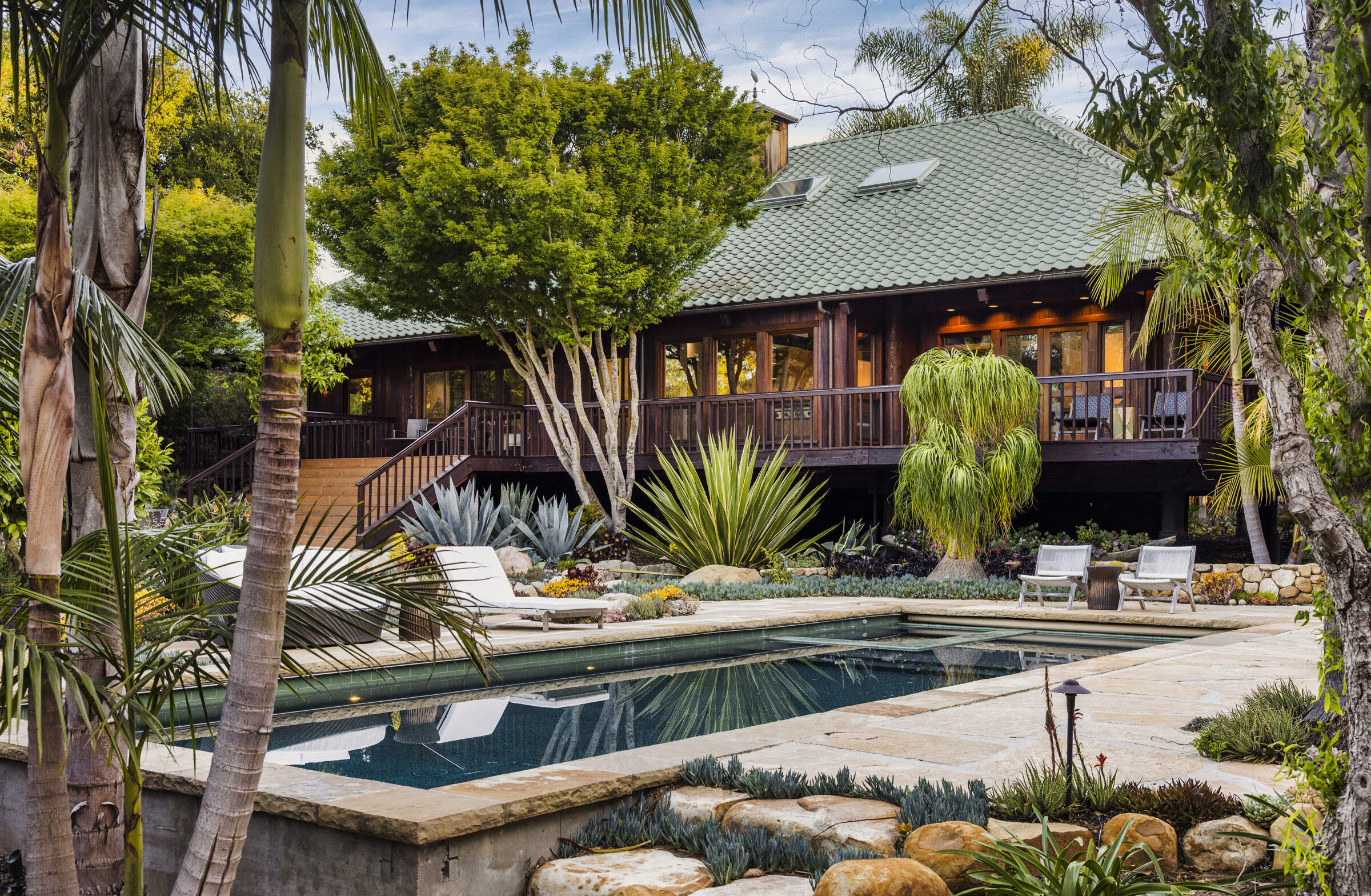 Santa Barbara, California 93108, United States, 5 Bedrooms Bedrooms, ,5 BathroomsBathrooms,Residential,Active,113239