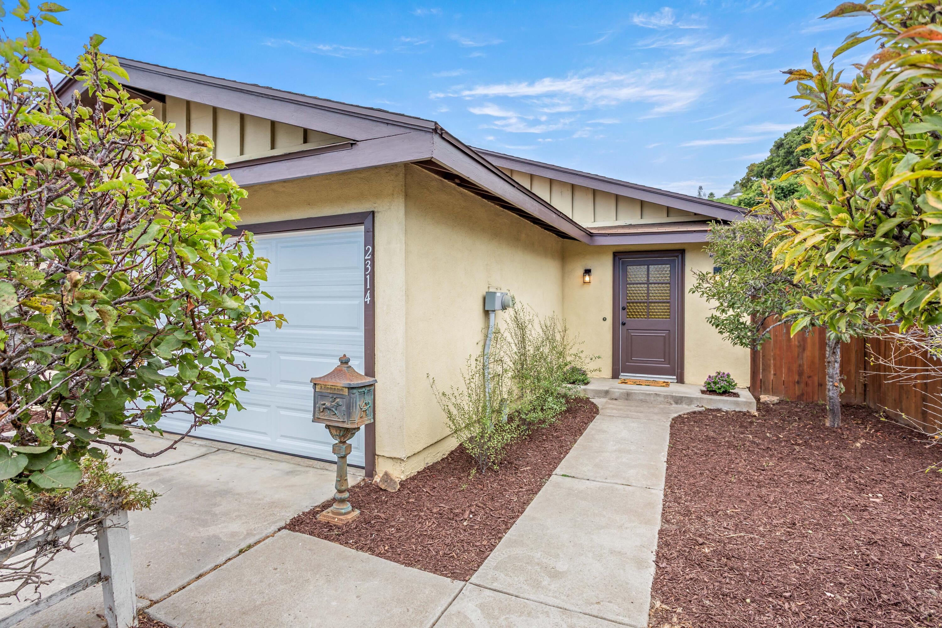 2314 Cliff Drive