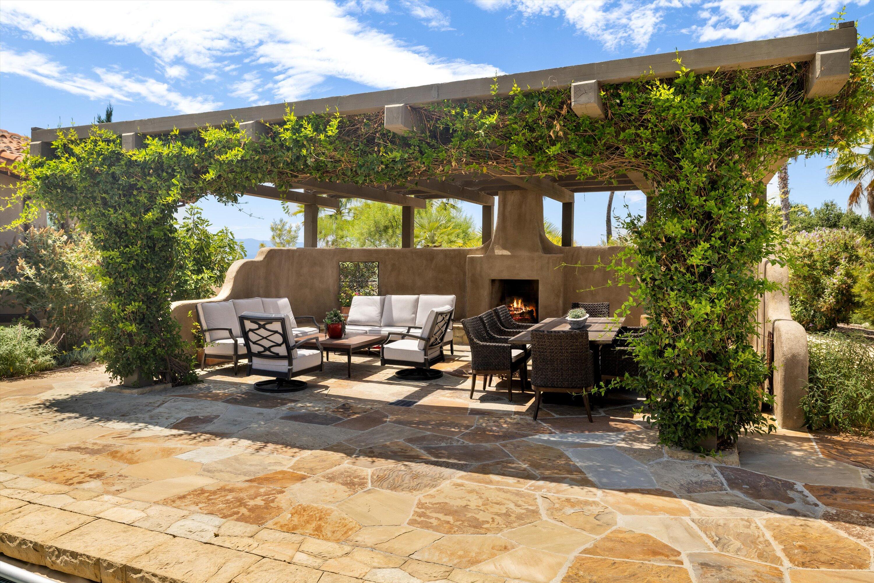 Santa Ynez, California 93460, United States, 3 Bedrooms Bedrooms, ,5 BathroomsBathrooms,Residential,Pending,52908