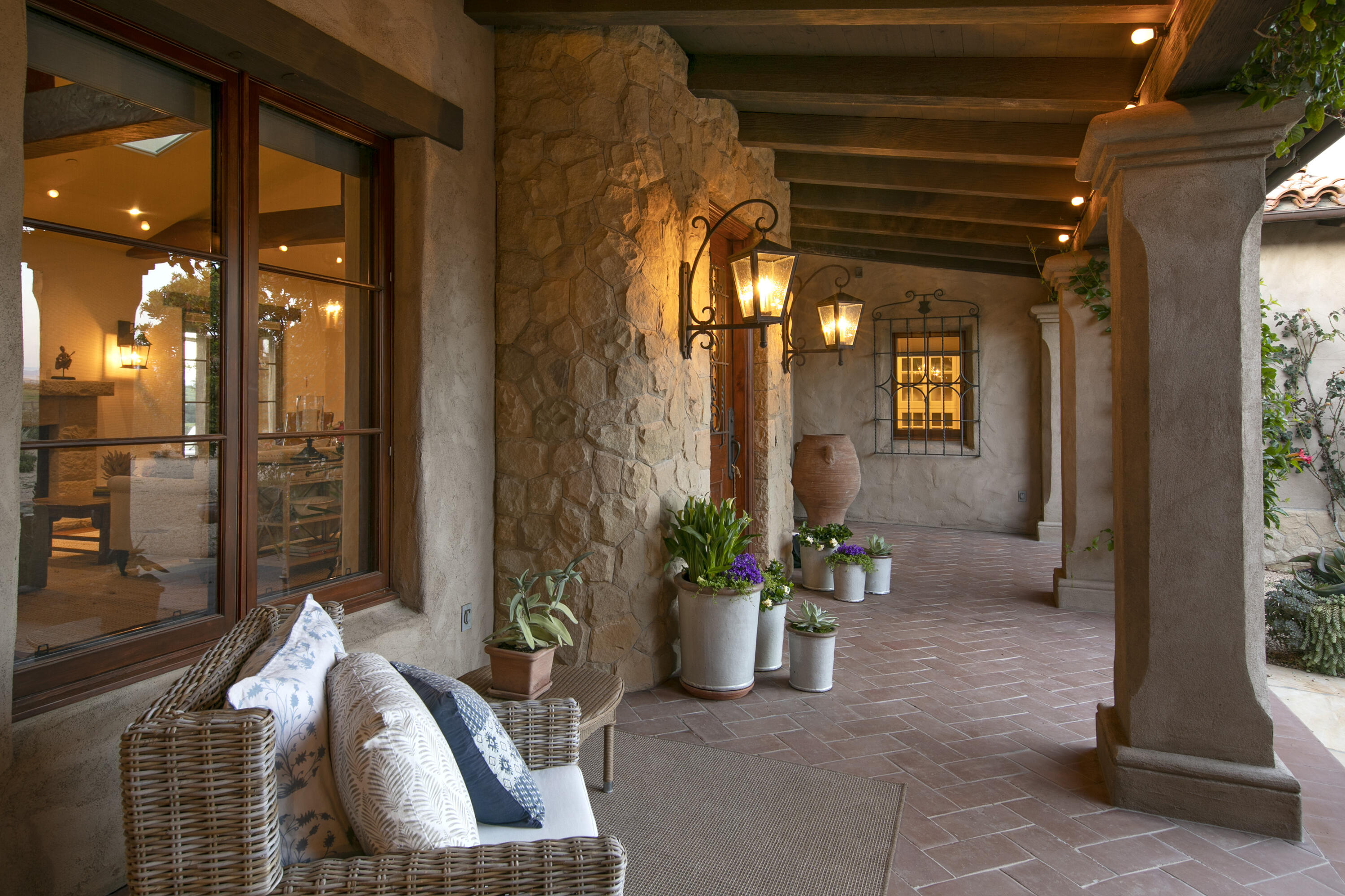 Santa Ynez, California 93460, United States, 3 Bedrooms Bedrooms, ,5 BathroomsBathrooms,Residential,Pending,52908