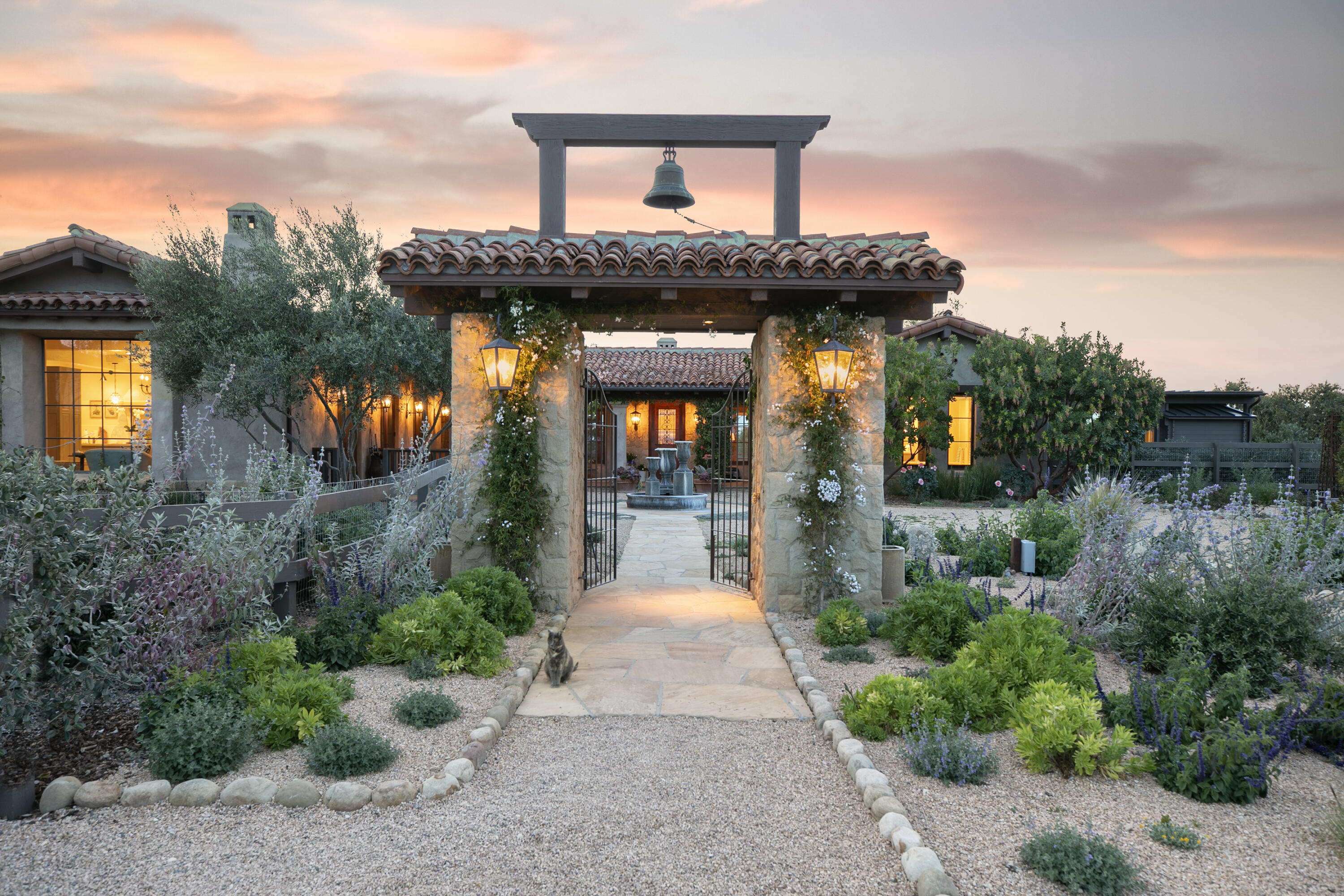 Santa Ynez, California 93460, United States, 3 Bedrooms Bedrooms, ,5 BathroomsBathrooms,Residential,Pending,52908