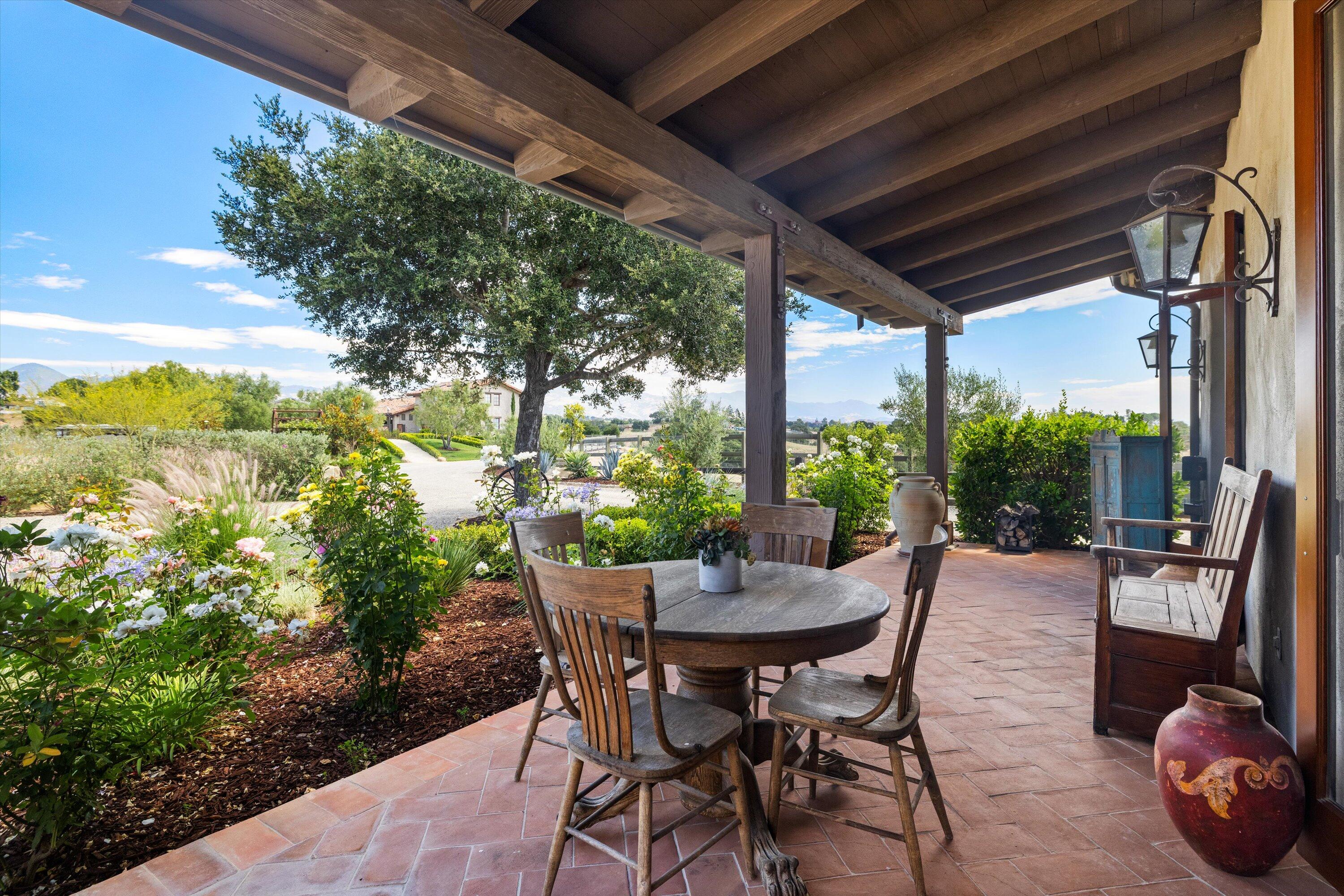 Santa Ynez, California 93460, United States, 3 Bedrooms Bedrooms, ,5 BathroomsBathrooms,Residential,Pending,52908