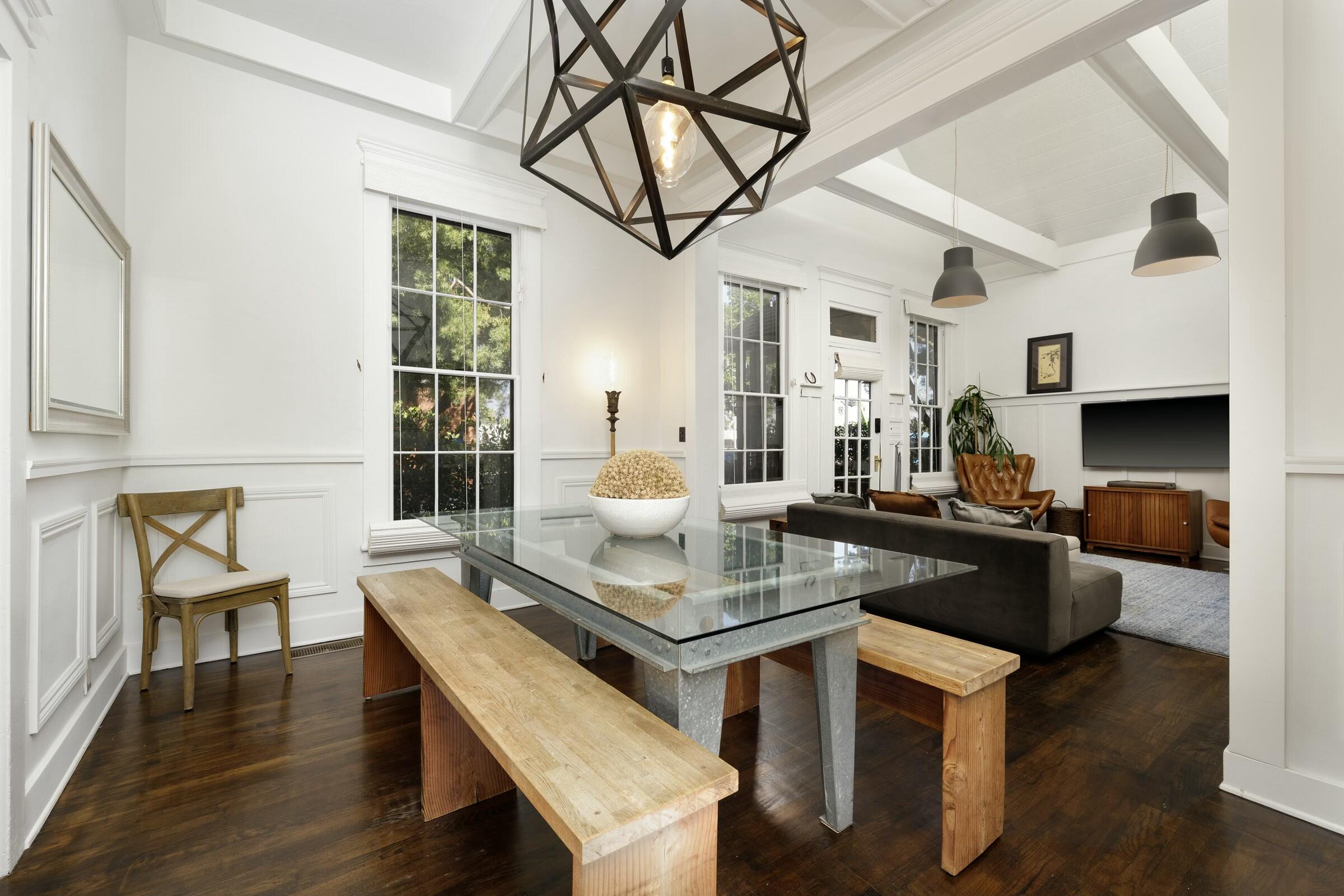 Santa Barbara, California 93101, United States, 2 Bedrooms Bedrooms, ,2 BathroomsBathrooms,Residential,Active,10257