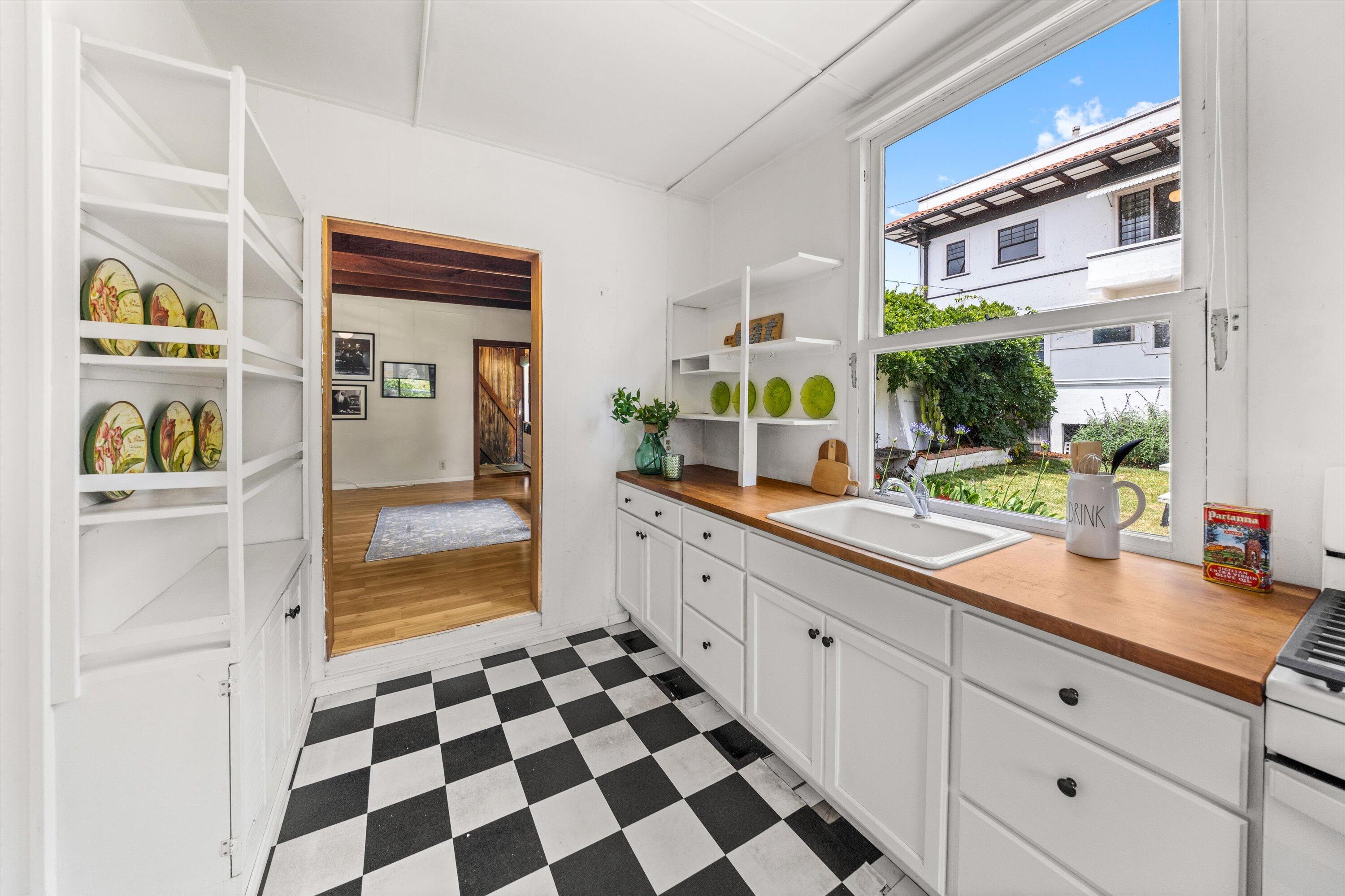 Santa Barbara, California 93101, United States, ,Residential,Active,152782