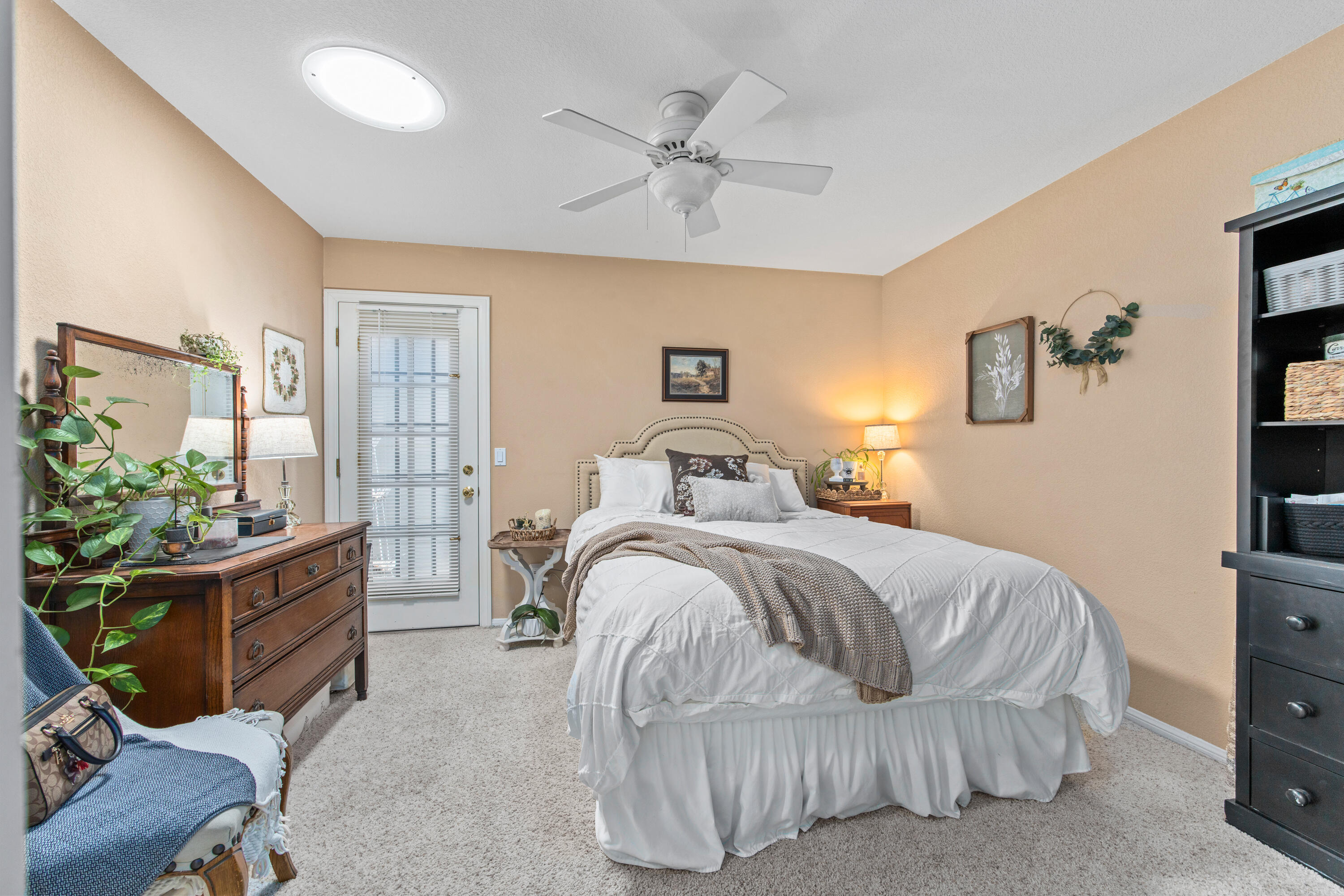 Solvang, California 93463, United States, 3 Bedrooms Bedrooms, ,2 BathroomsBathrooms,Residential,Active,164080